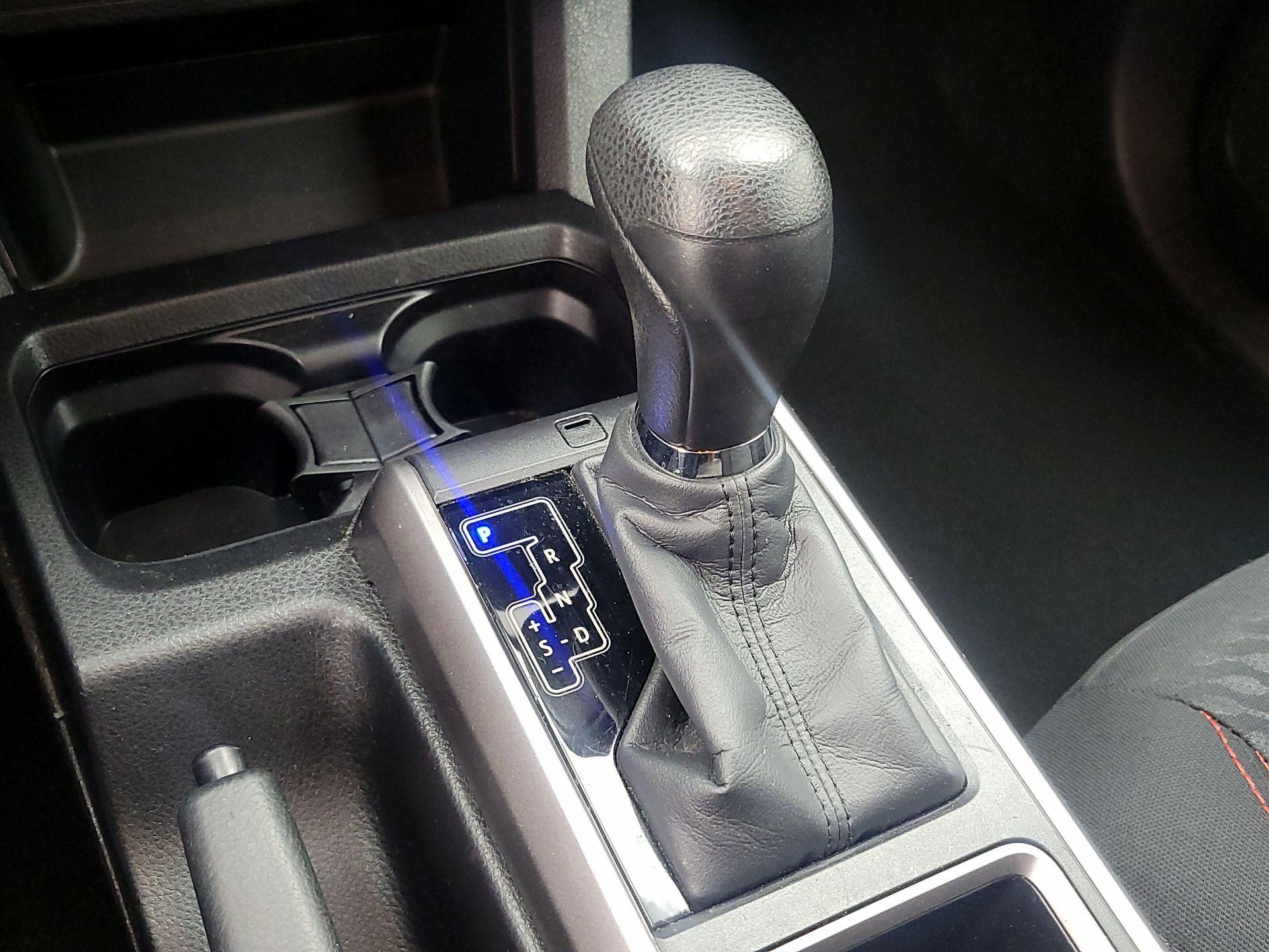 Thumbnail: 2022 Toyota Tacoma - 17