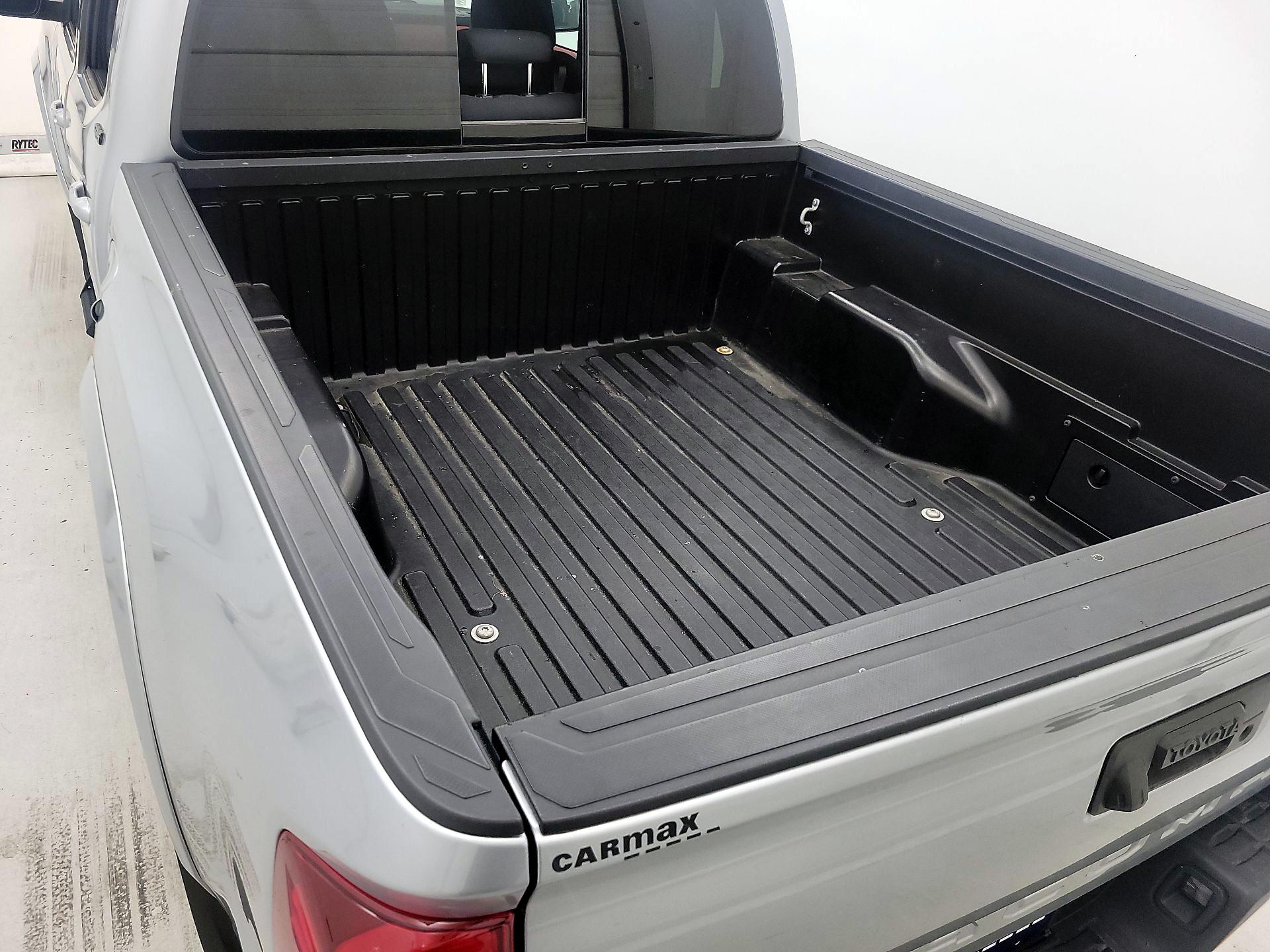 Thumbnail: 2022 Toyota Tacoma - 20