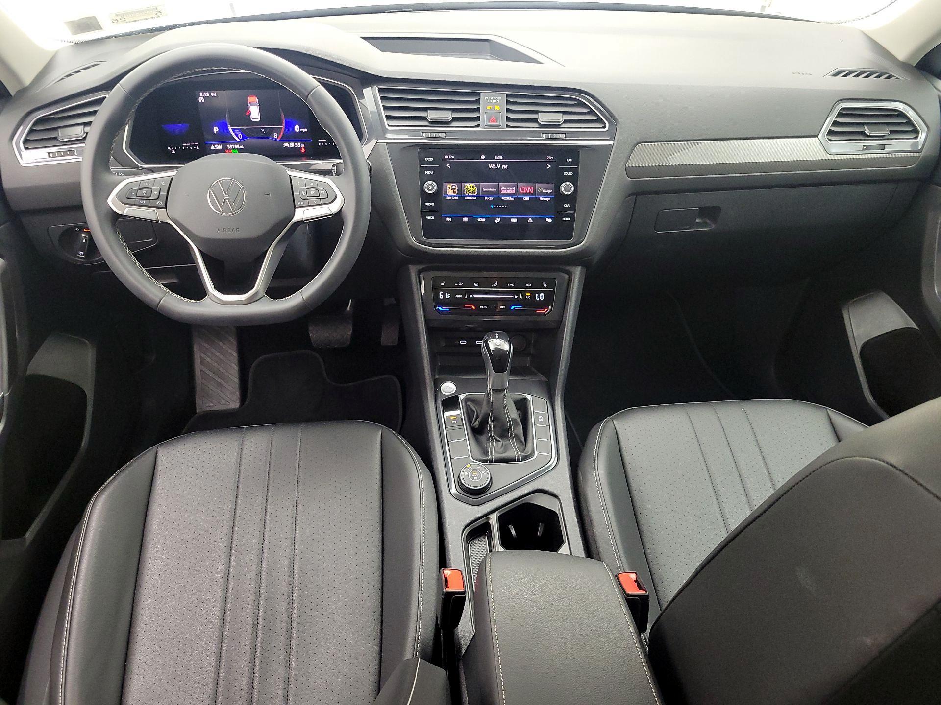 Thumbnail: 2023 Volkswagen Tiguan - 9