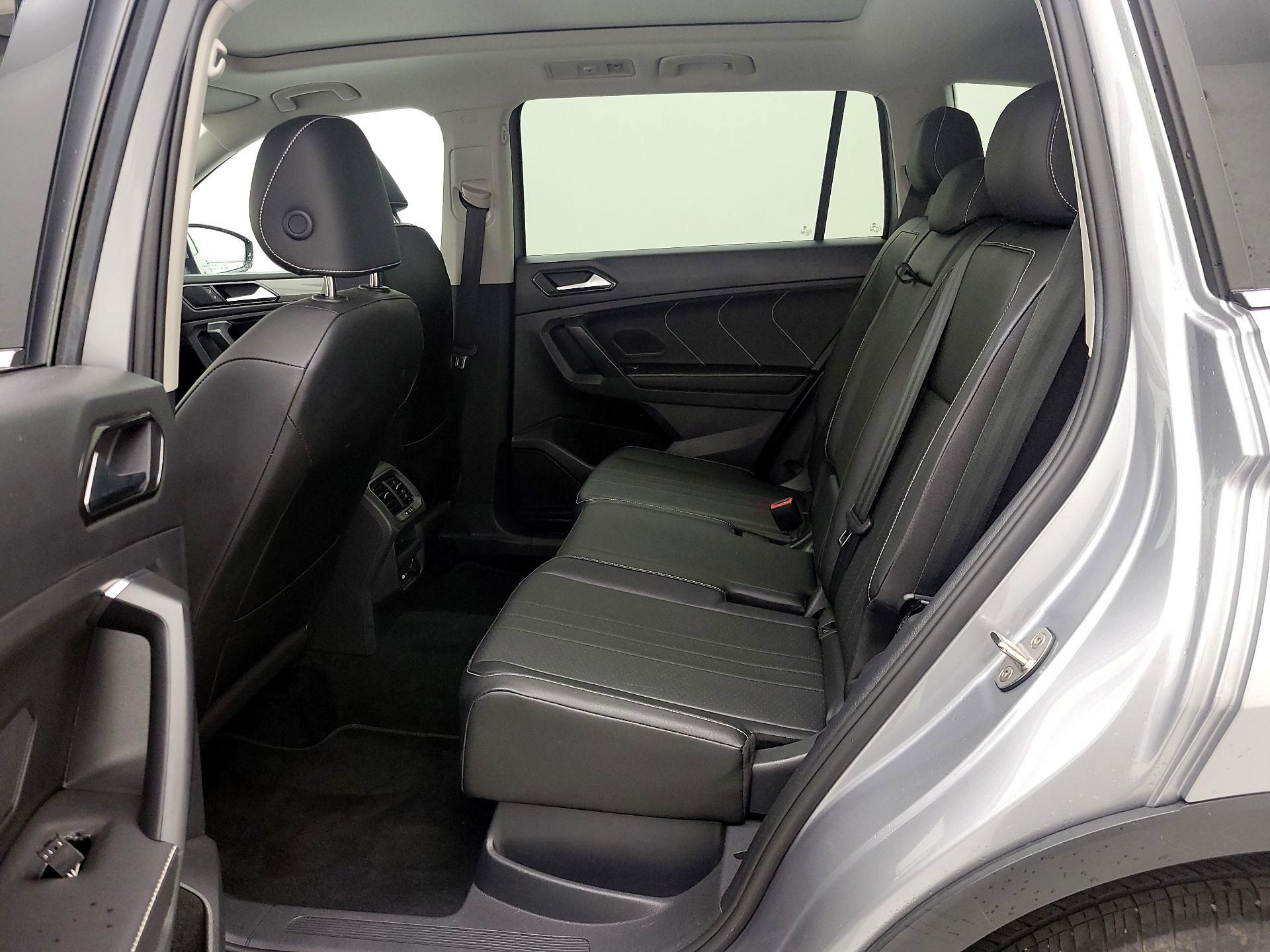 Thumbnail: 2023 Volkswagen Tiguan - 20