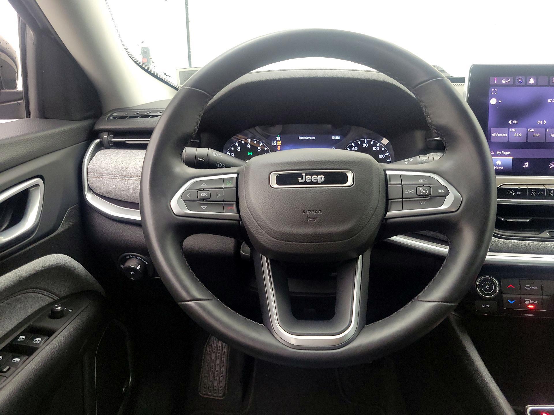 Thumbnail: 2022 Jeep Compass - 10