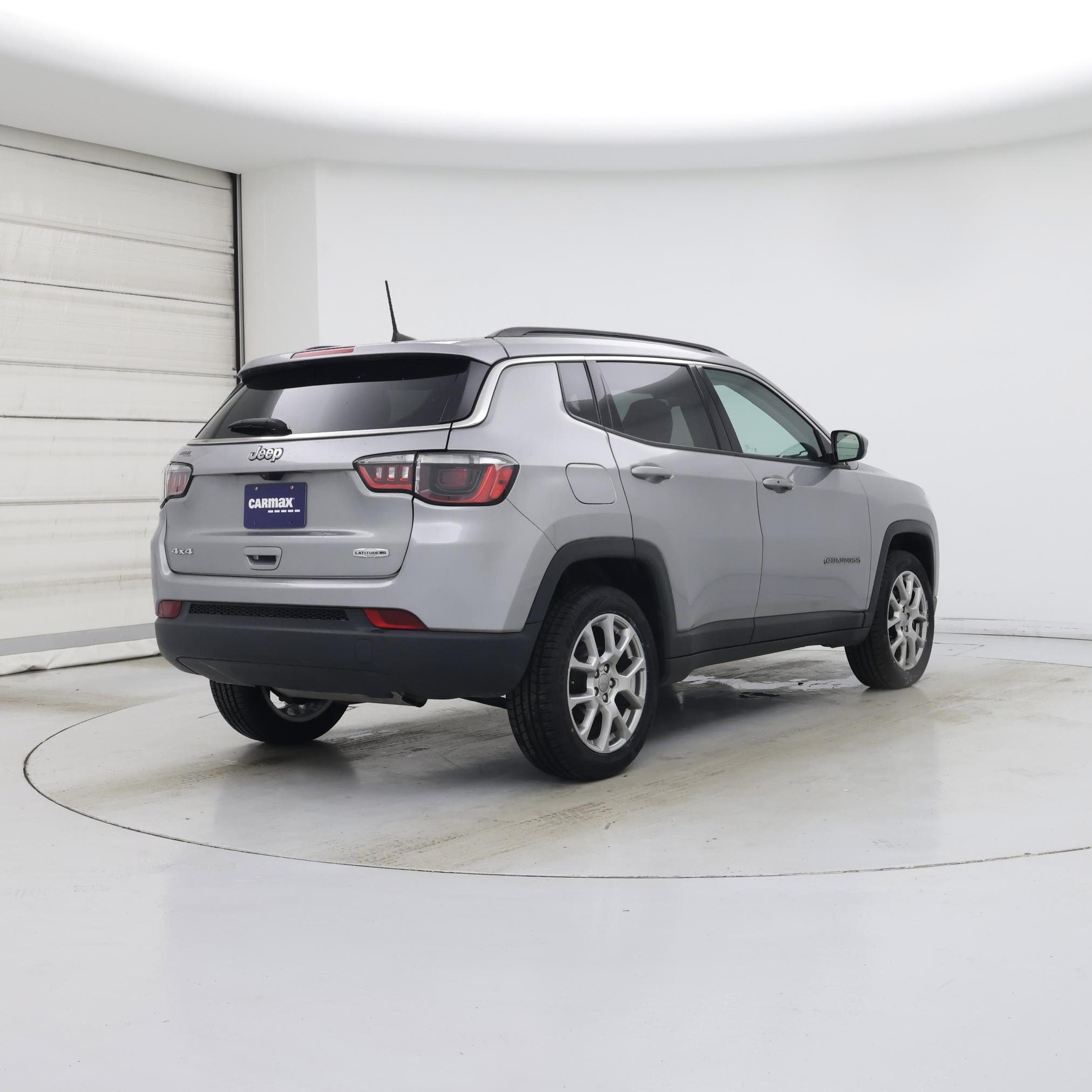 Thumbnail: 2022 Jeep Compass - 8