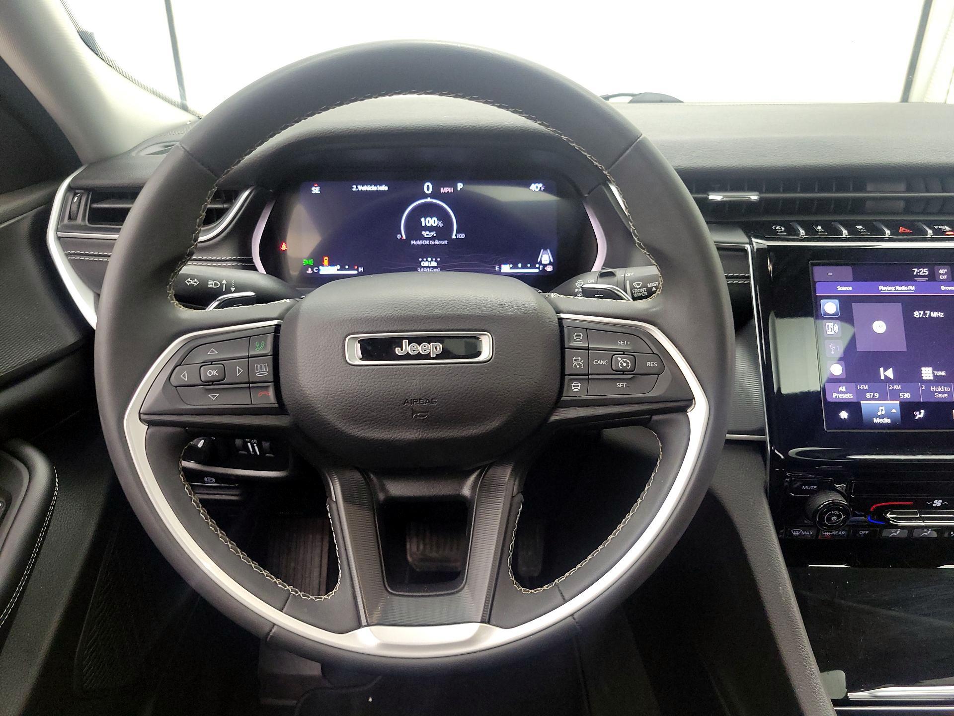 Thumbnail: 2023 Jeep Grand Cherokee L - 10