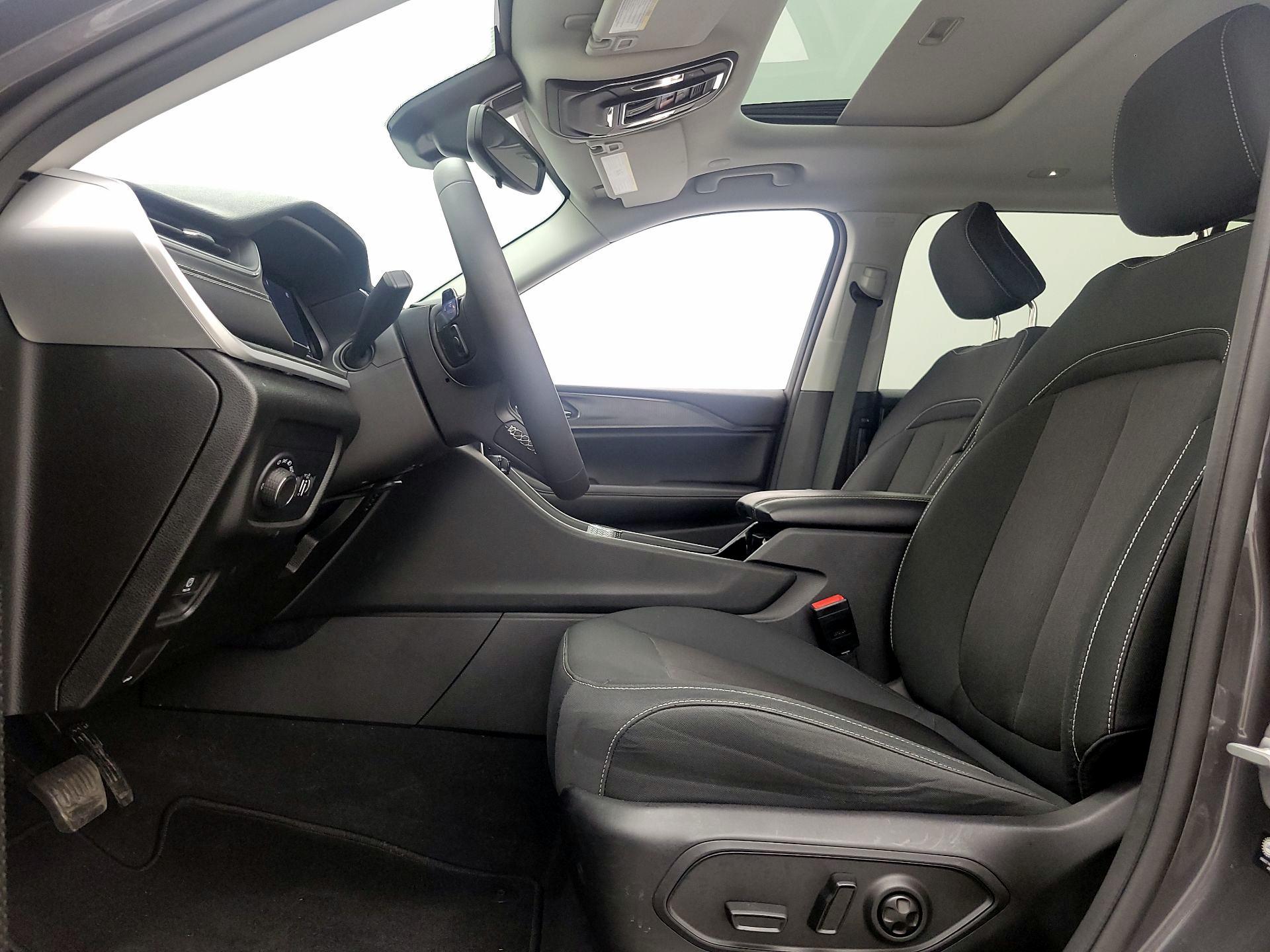 Thumbnail: 2023 Jeep Grand Cherokee L - 11