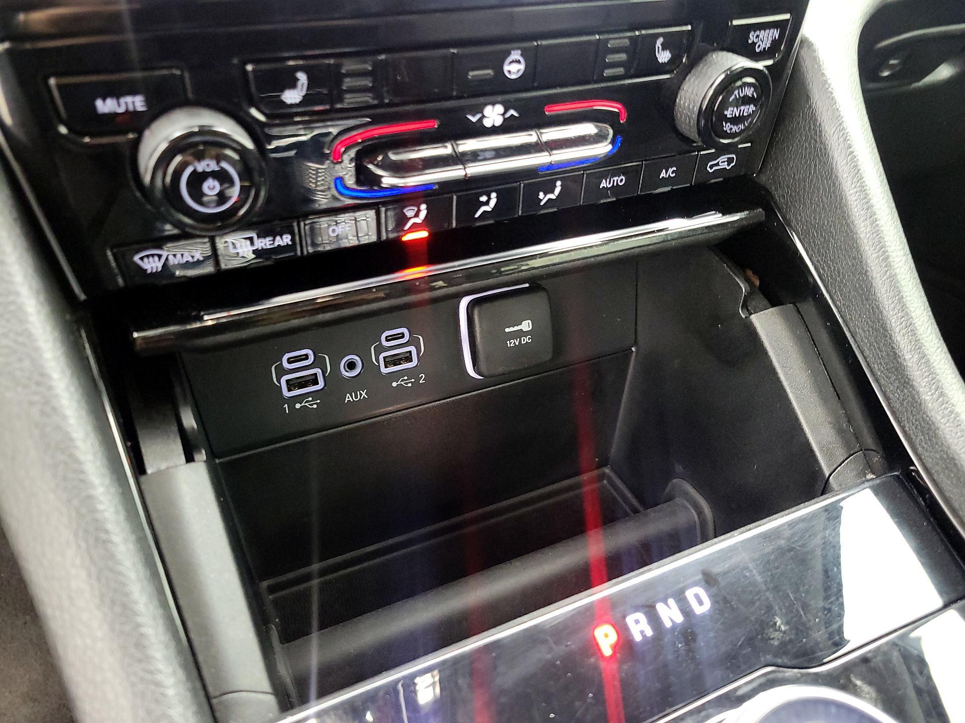 Thumbnail: 2023 Jeep Grand Cherokee - 18