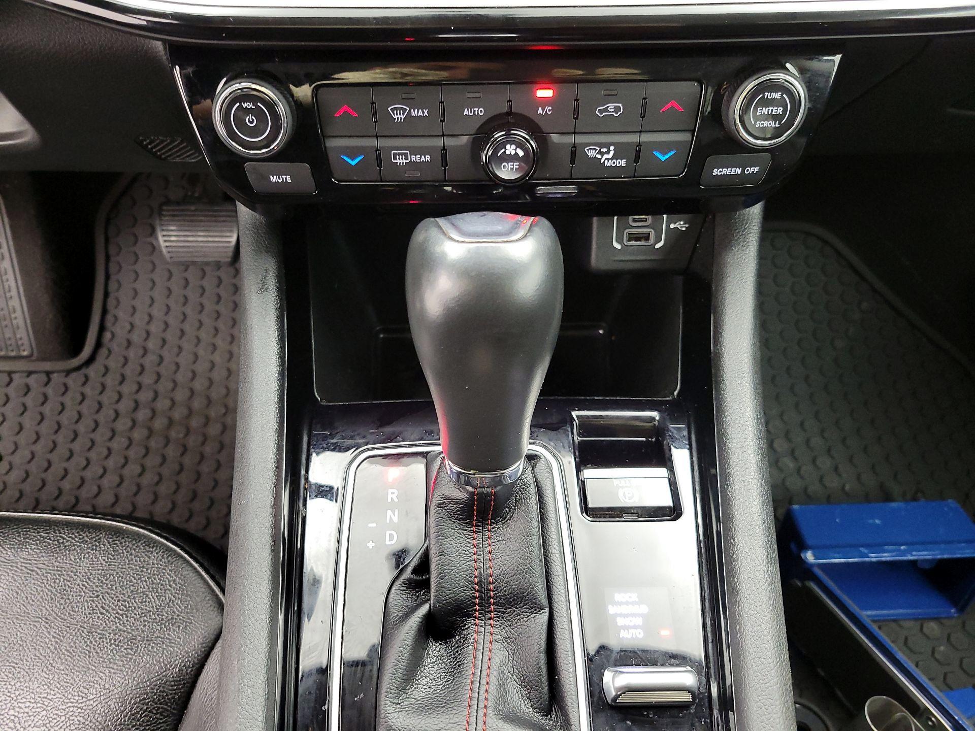 Thumbnail: 2022 Jeep Compass - 17