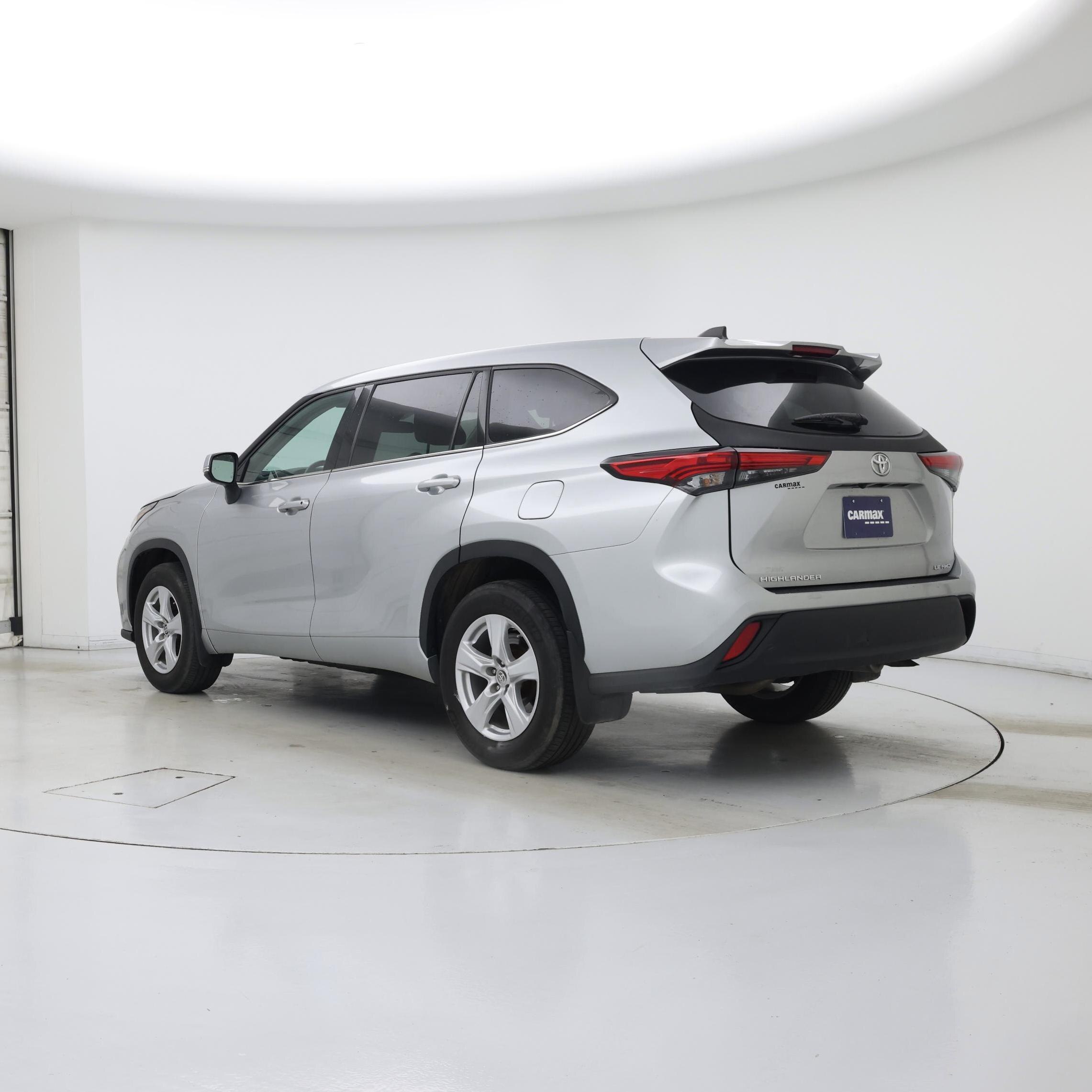 Thumbnail: 2022 Toyota Highlander - 2