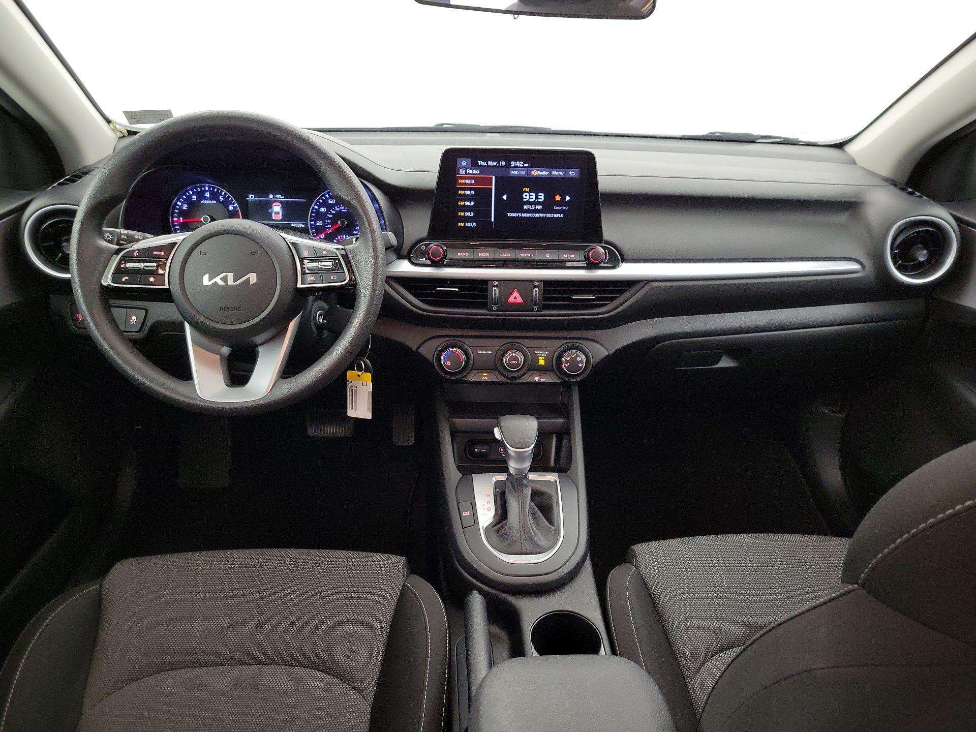 Thumbnail: 2024 Kia Forte - 9