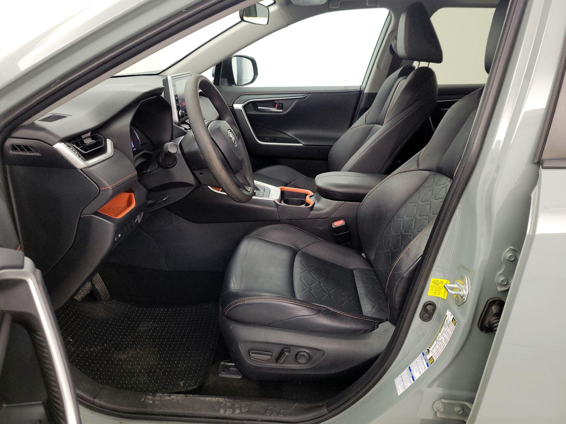 Thumbnail: 2019 Toyota RAV4 - 11