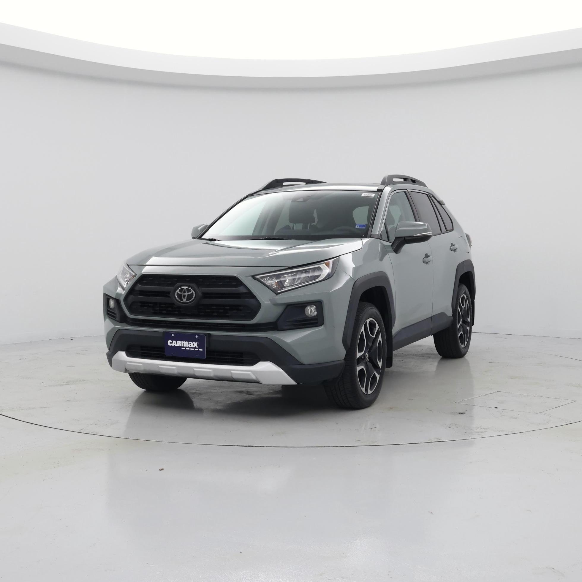 Thumbnail: 2019 Toyota RAV4 - 4