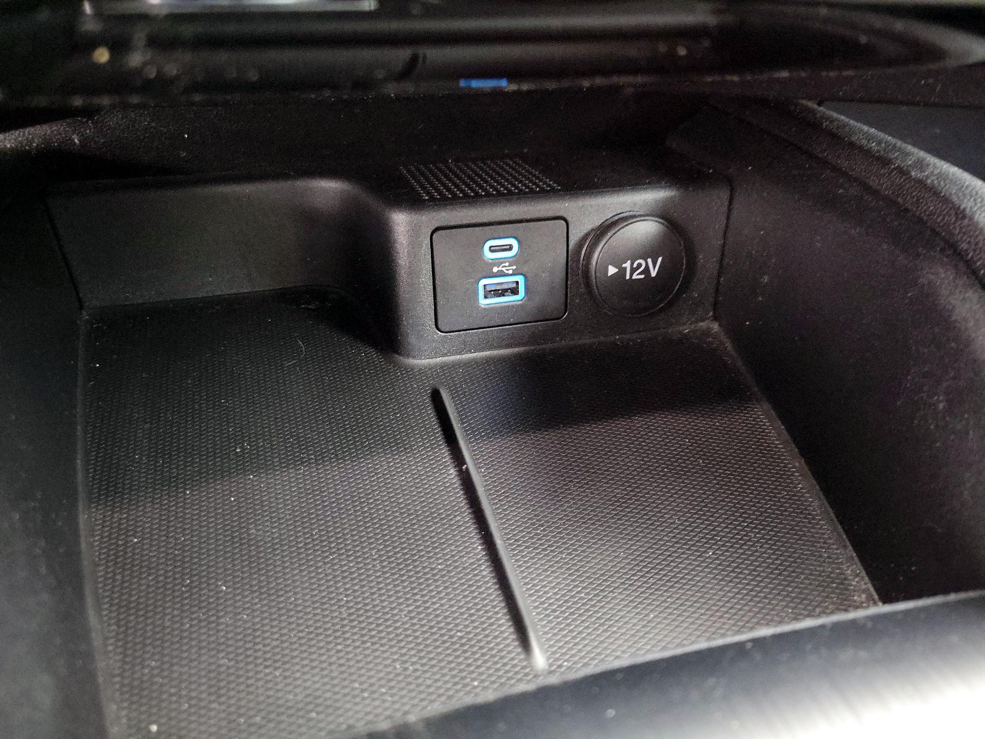 Thumbnail: 2022 Ford Escape - 18