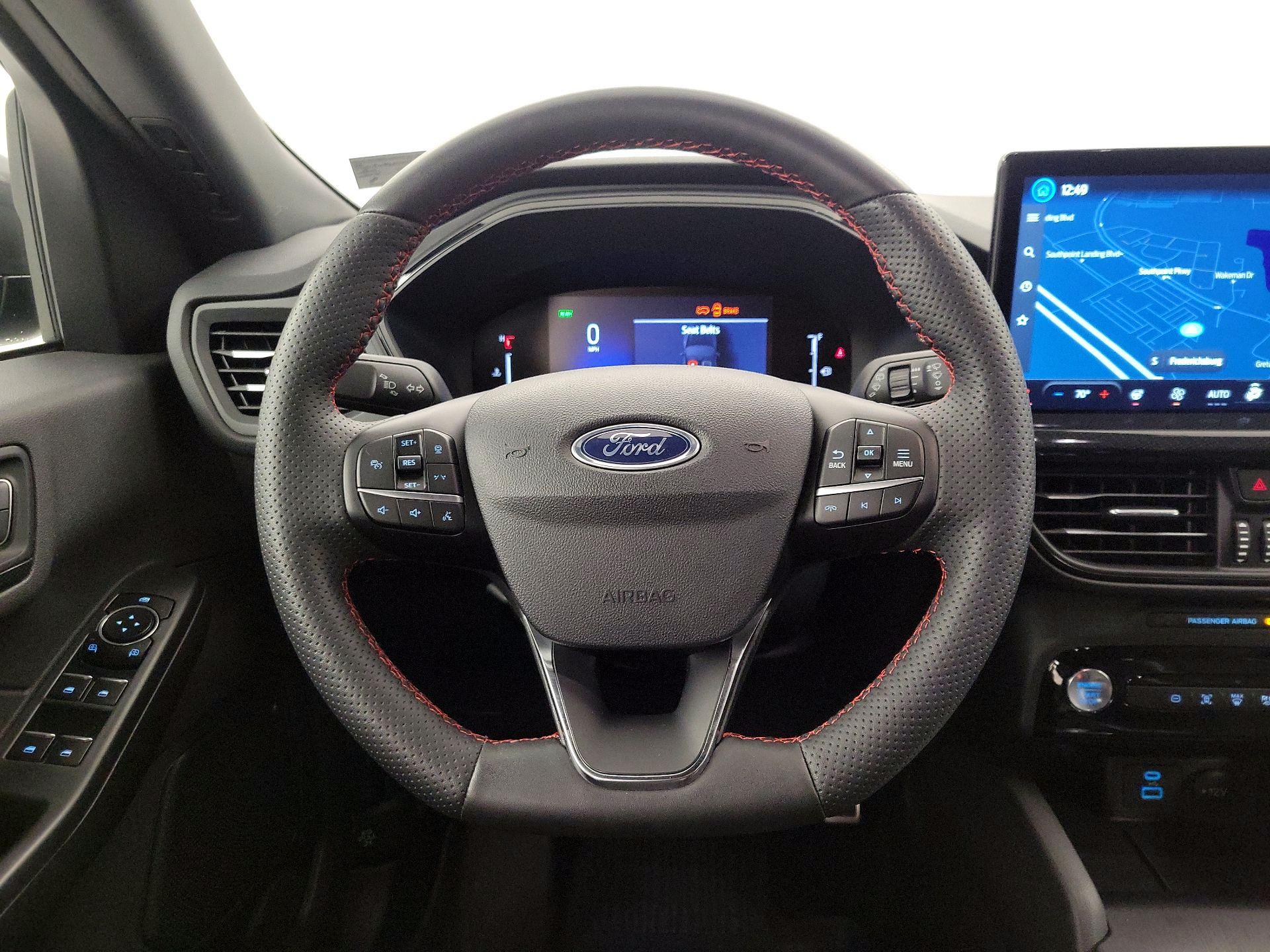 Thumbnail: 2023 Ford Escape - 10