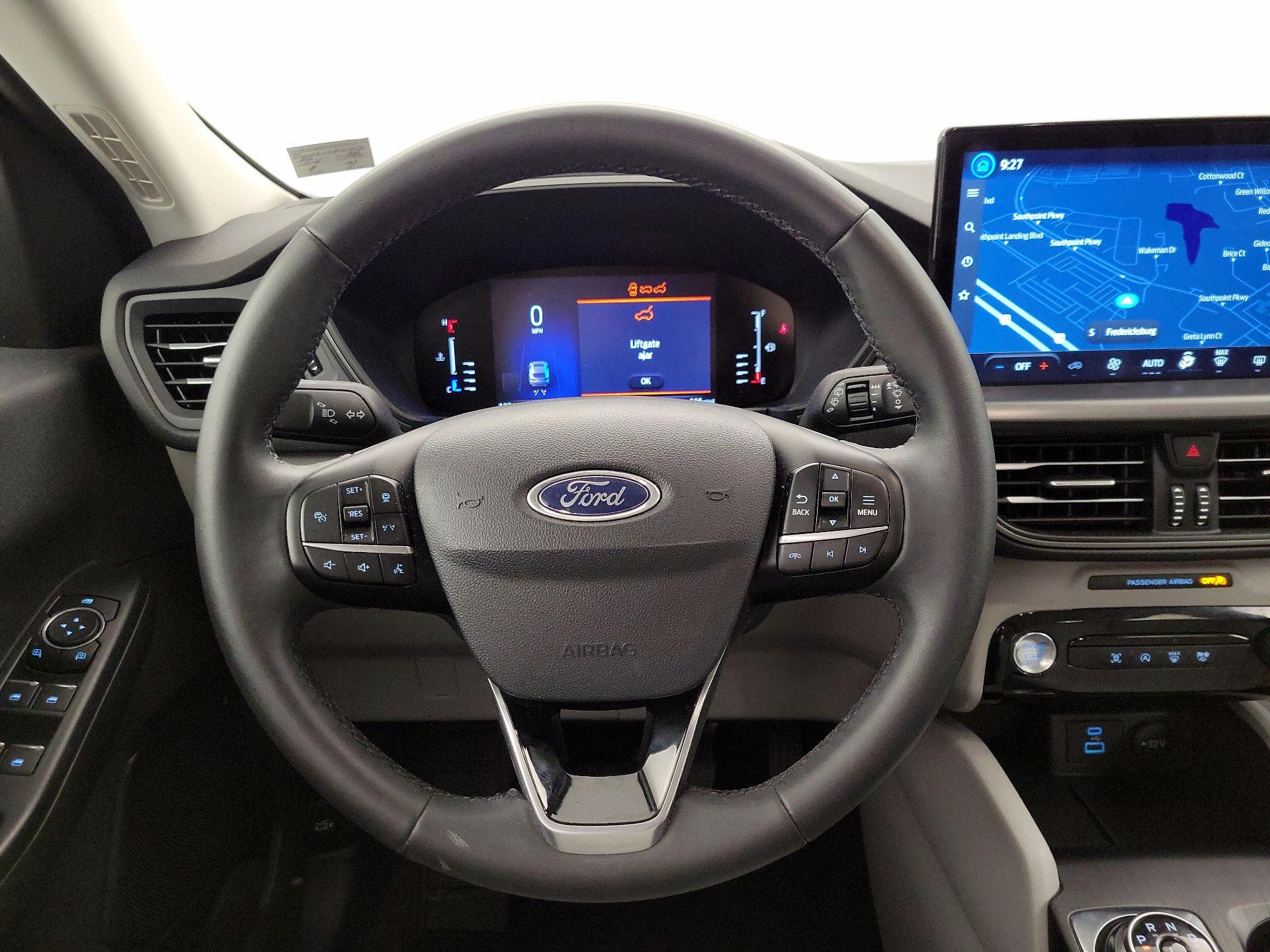 Thumbnail: 2023 Ford Escape - 10