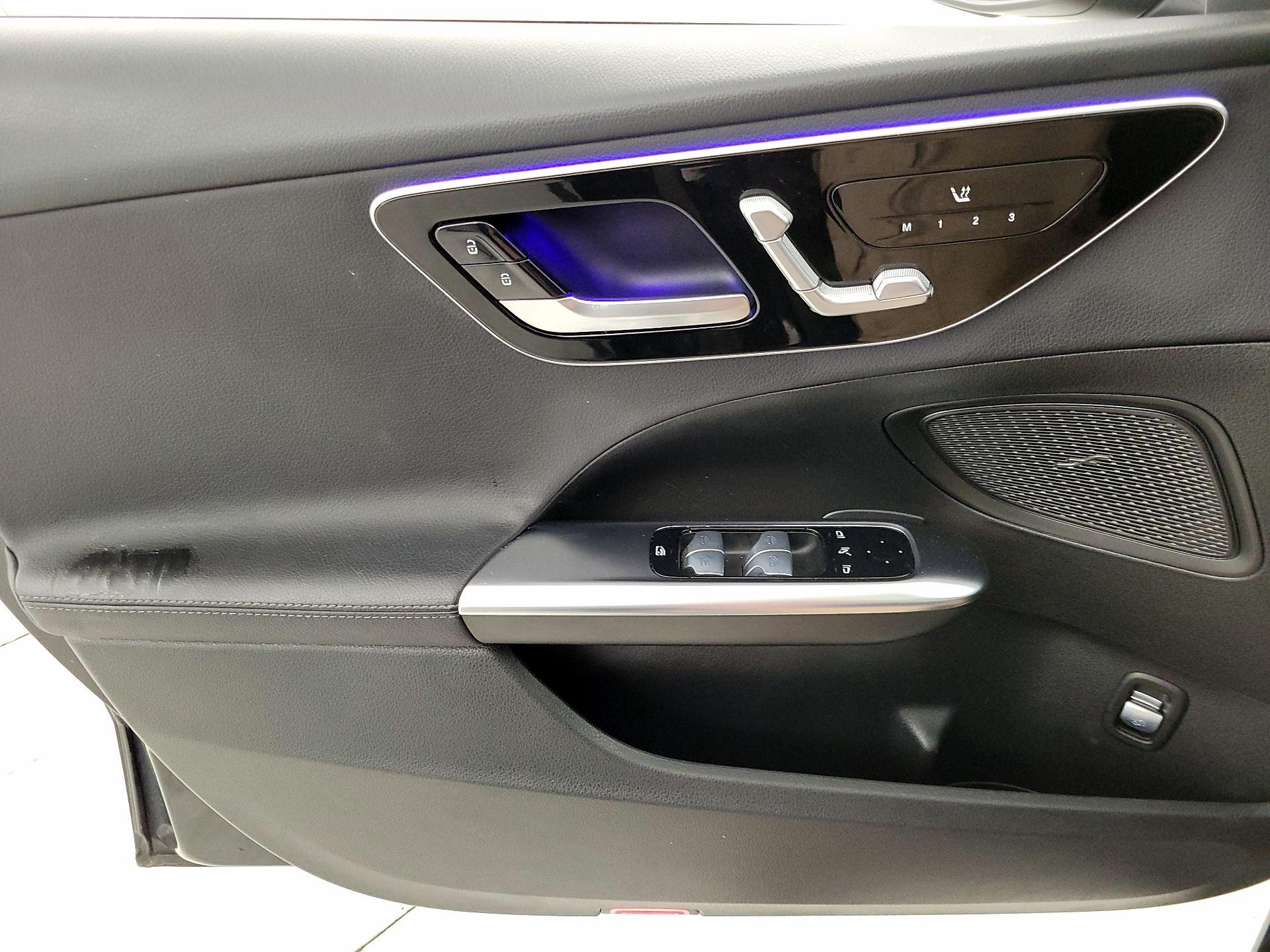 Thumbnail: 2023 Mercedes-Benz C-Class - 12