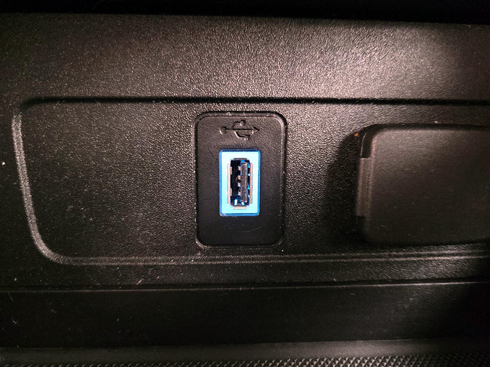 Thumbnail: 2017 Ford Escape - 19