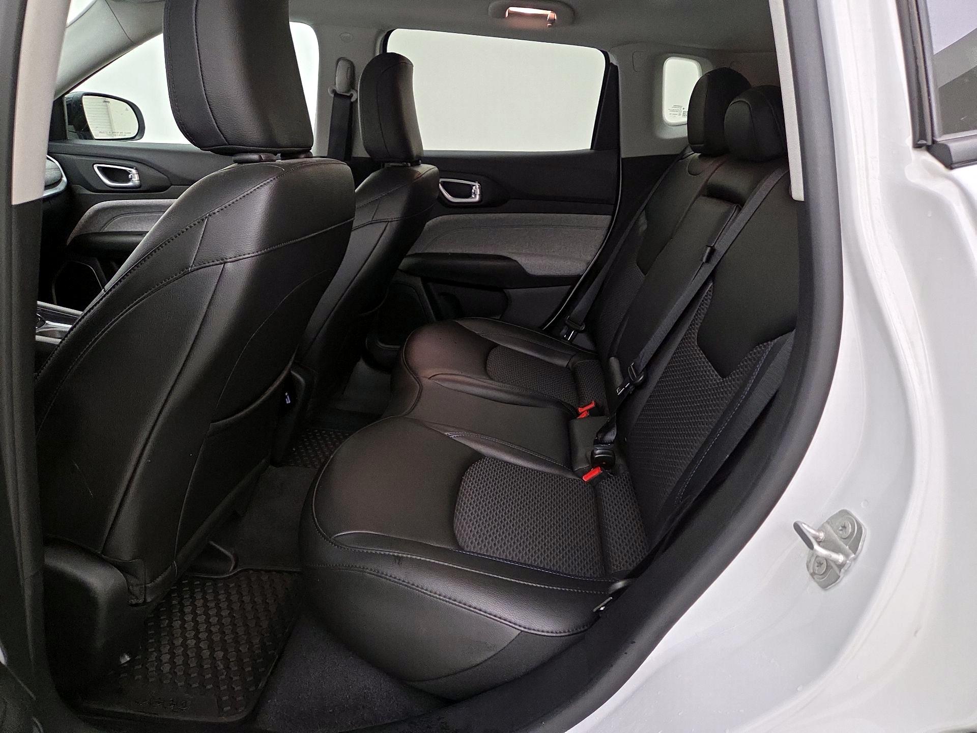 Thumbnail: 2022 Jeep Compass - 18