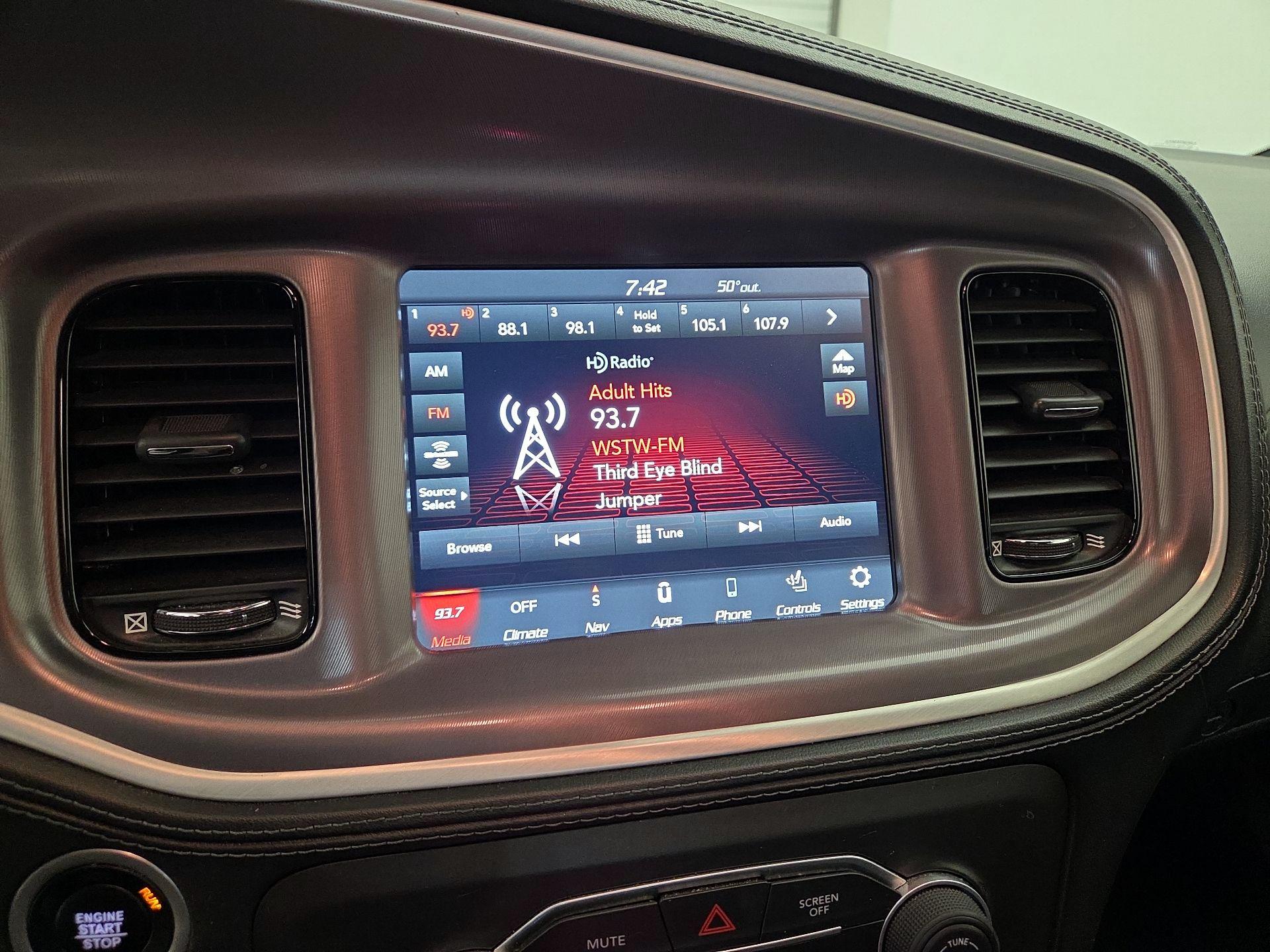 Thumbnail: 2022 Dodge Charger - 15