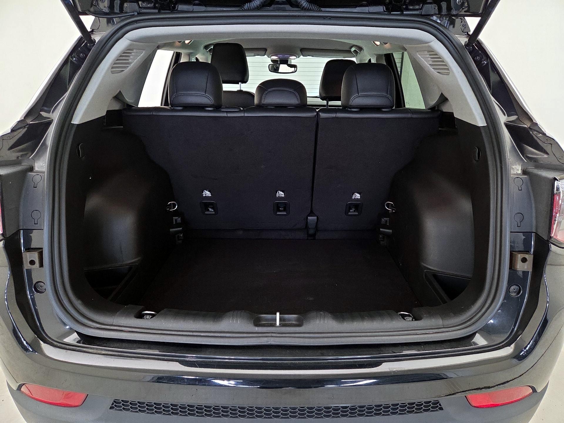 Thumbnail: 2022 Jeep Compass - 20