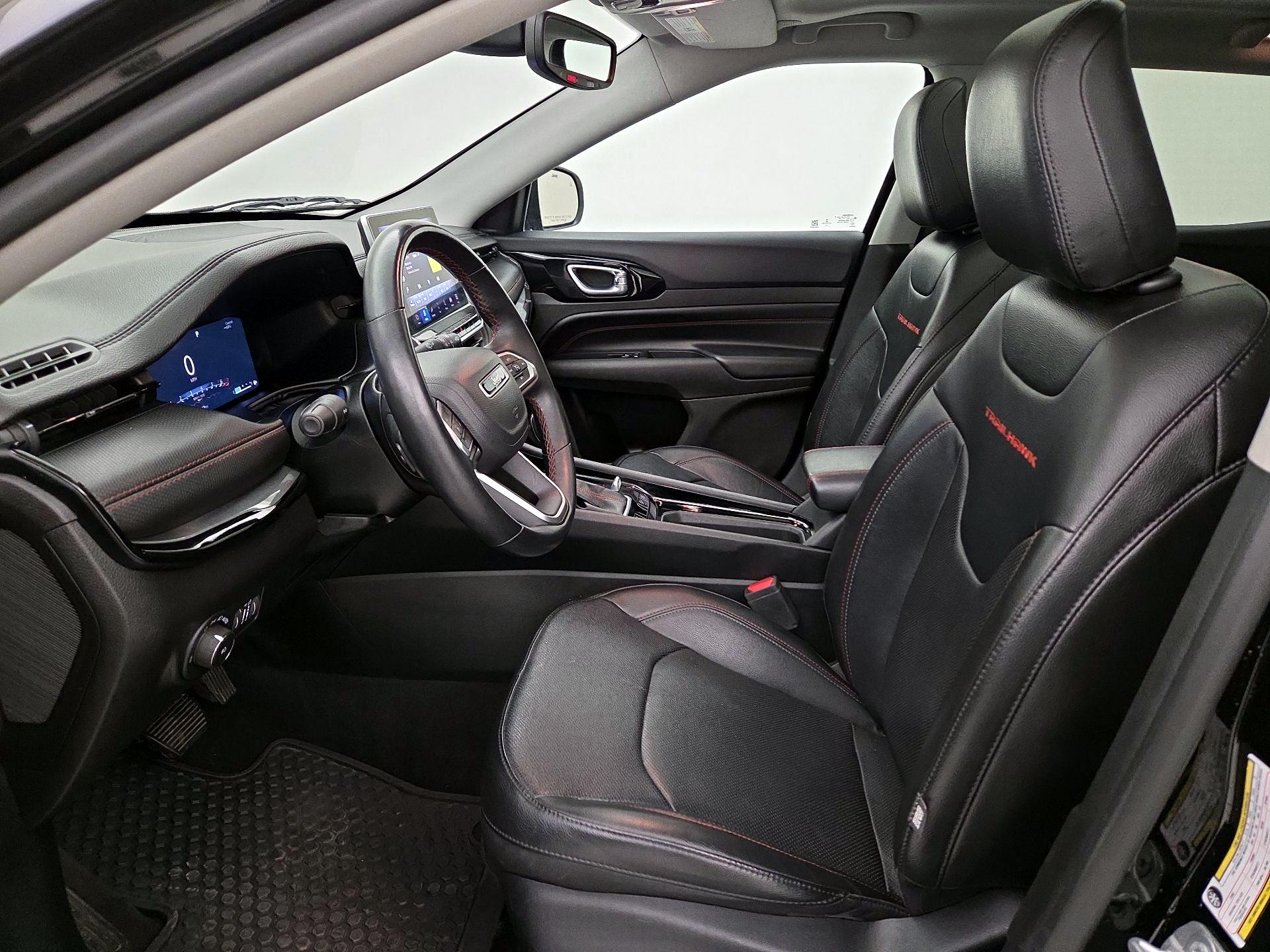 Thumbnail: 2022 Jeep Compass - 11