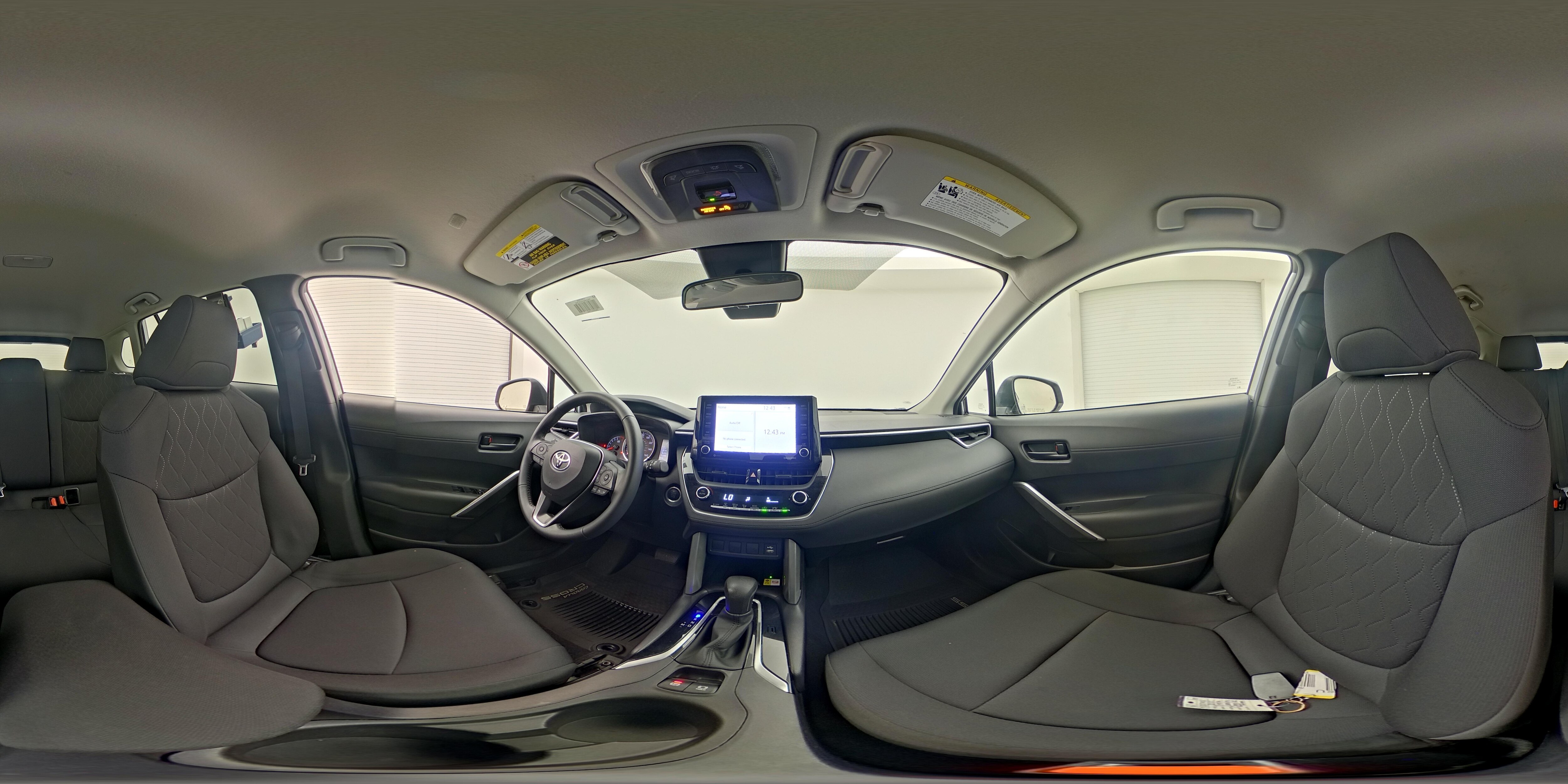 2022 Toyota Corolla Cross LE - Photo 24
