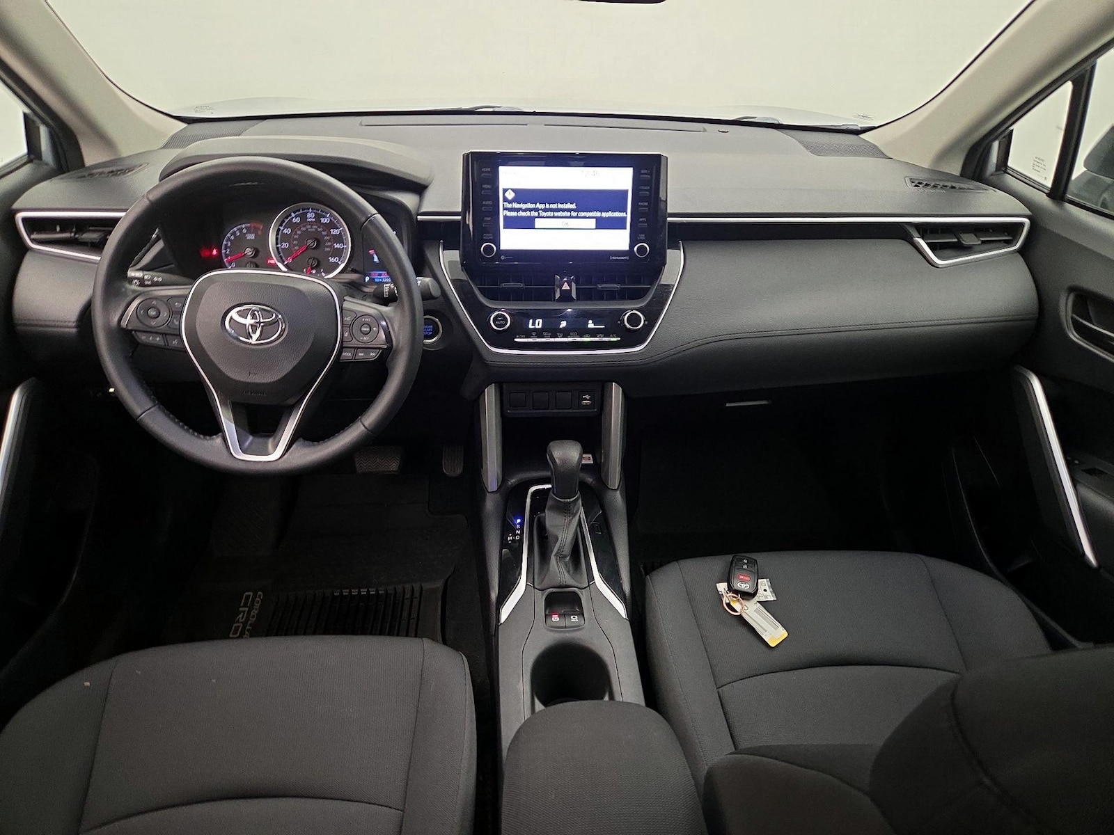 2022 Toyota Corolla Cross LE - Photo 10