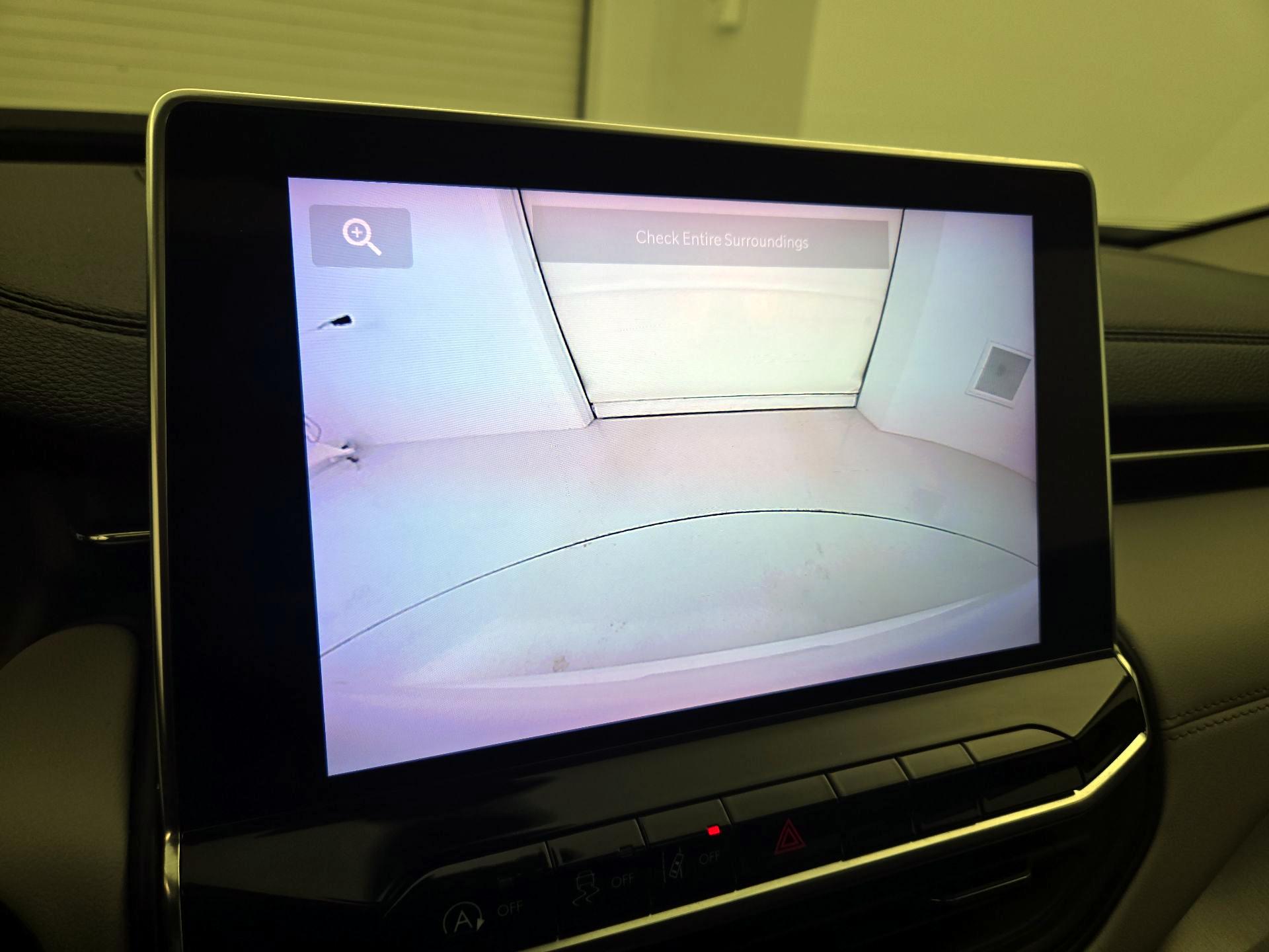 Thumbnail: 2022 Jeep Compass - 14