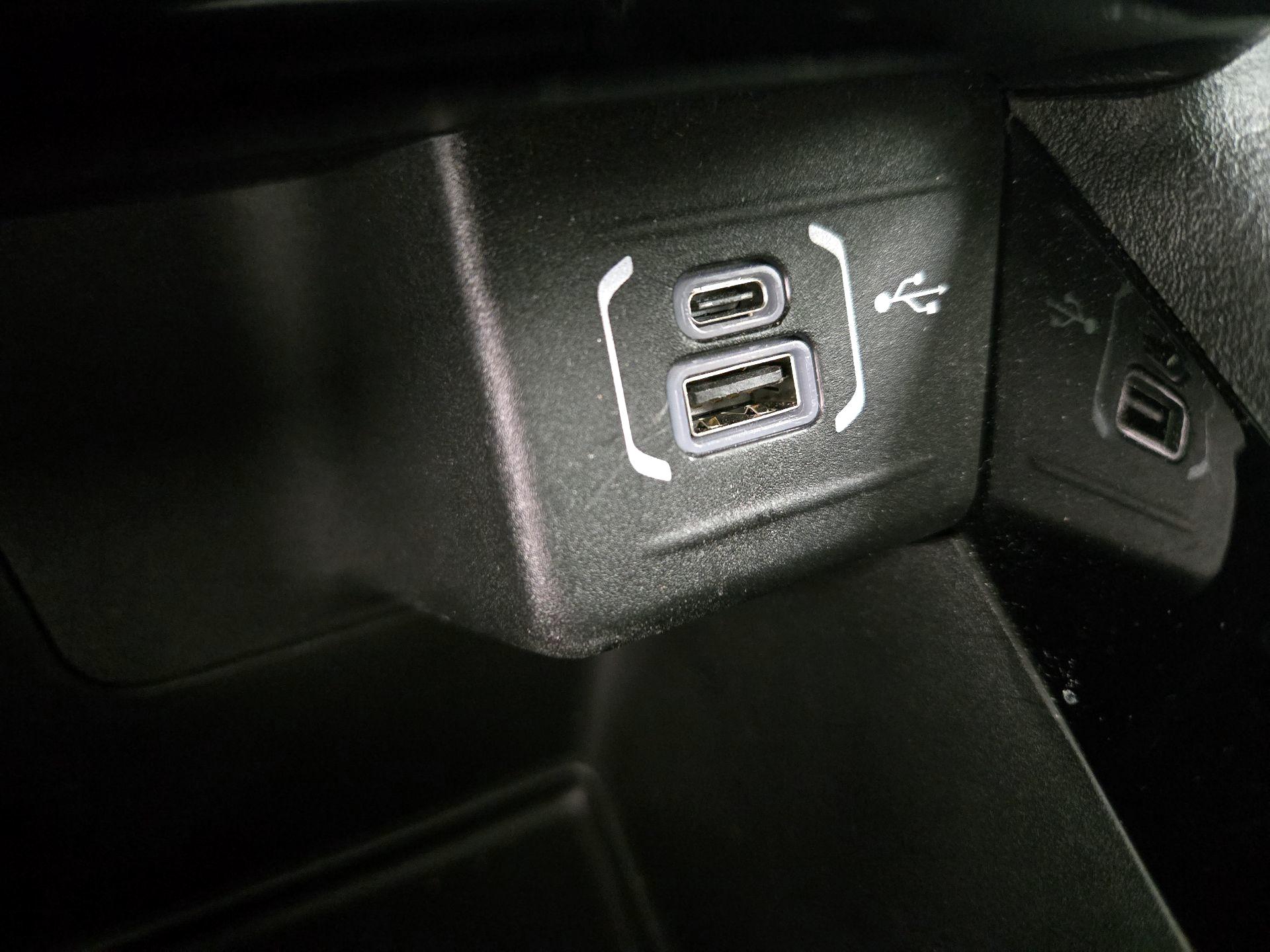 Thumbnail: 2022 Jeep Compass - 18