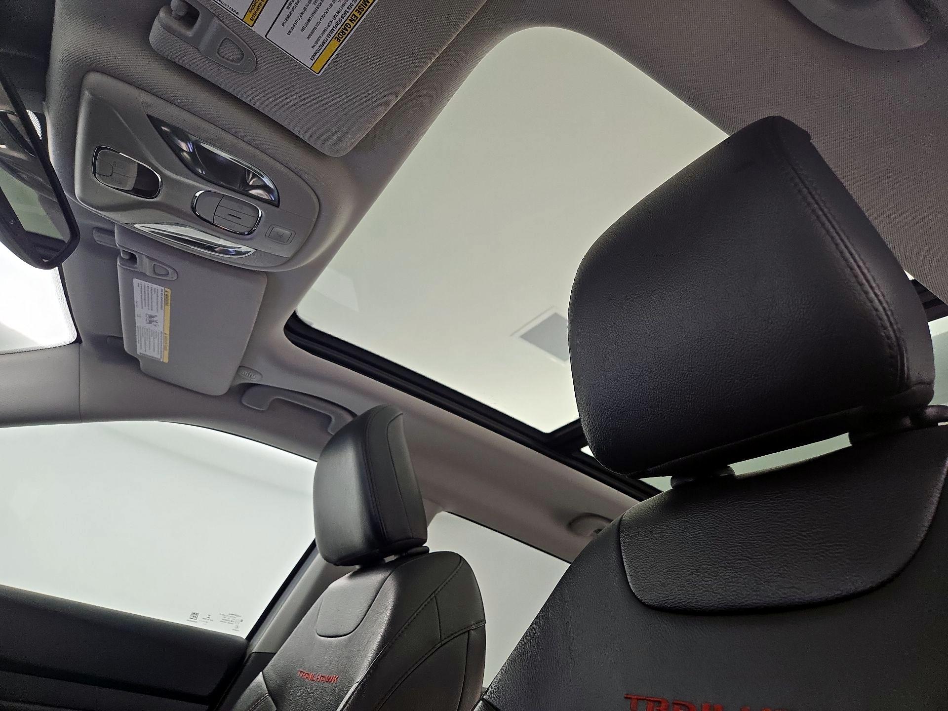 Thumbnail: 2022 Jeep Compass - 20