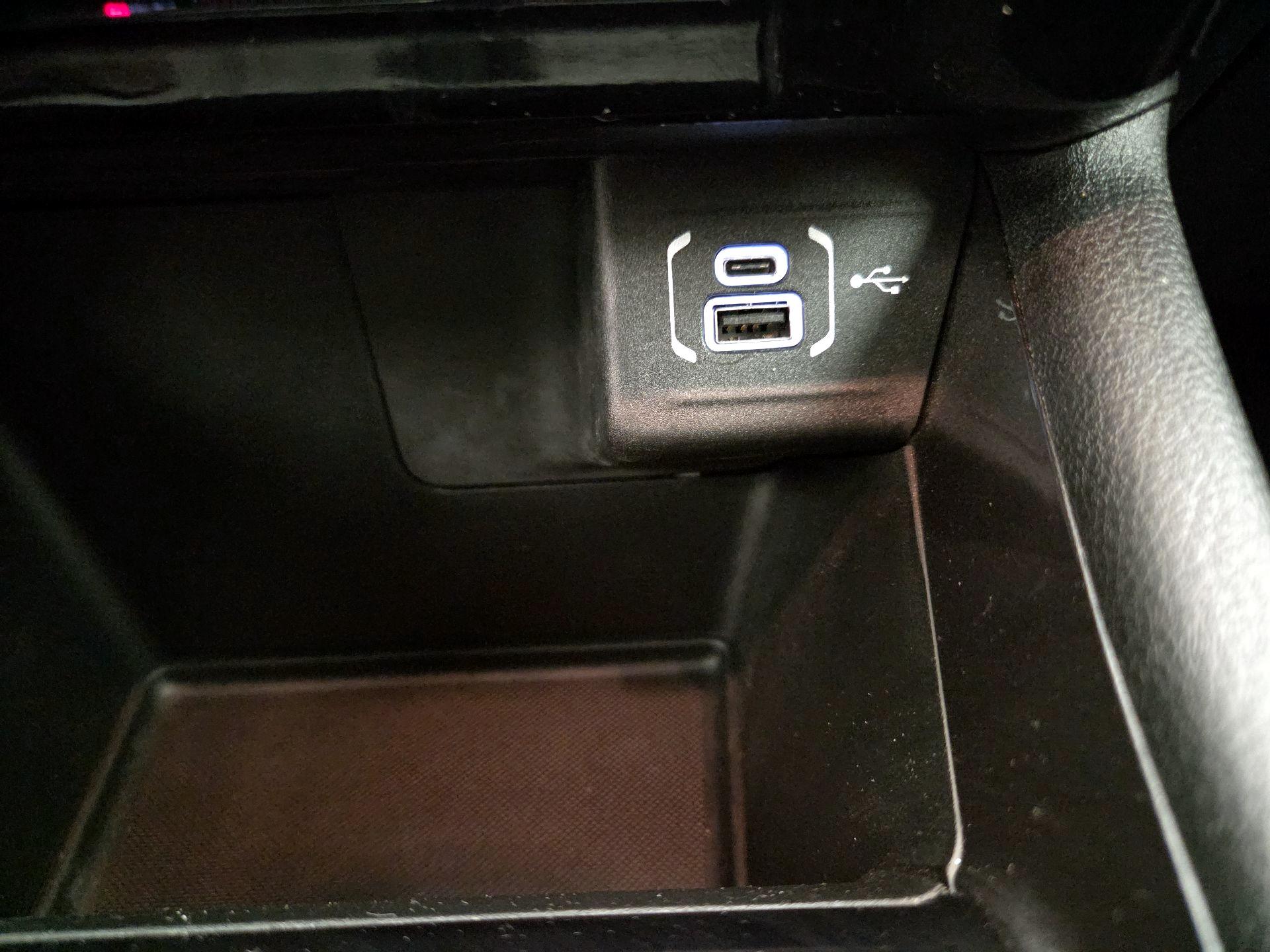 Thumbnail: 2022 Jeep Compass - 17