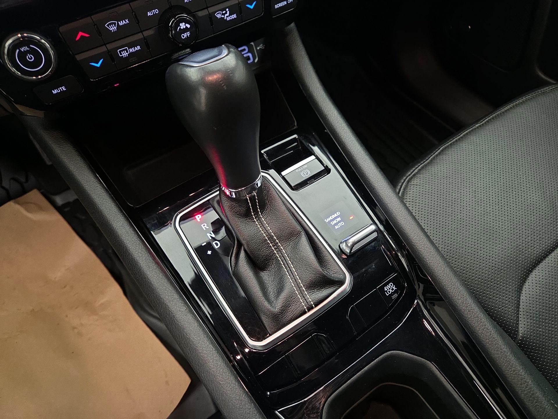 Thumbnail: 2022 Jeep Compass - 18