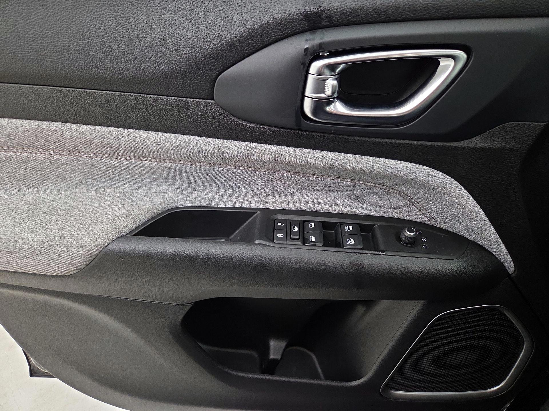 Thumbnail: 2022 Jeep Compass - 12