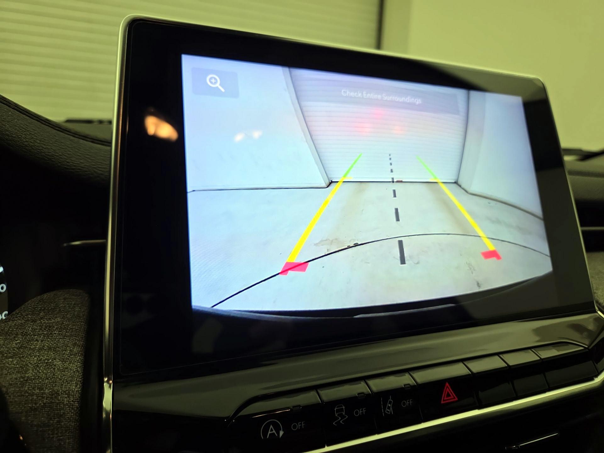 Thumbnail: 2022 Jeep Compass - 13