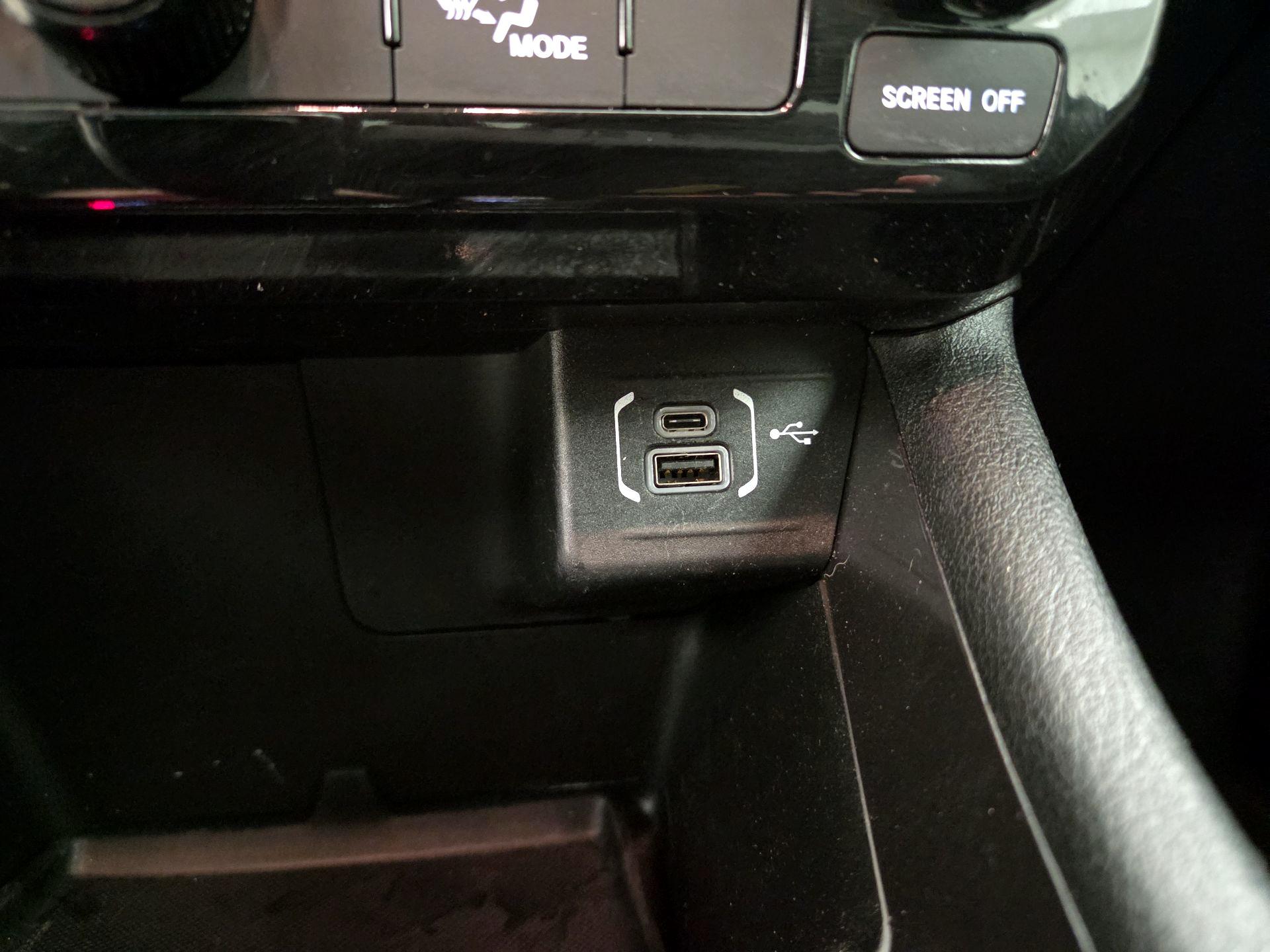 Thumbnail: 2022 Jeep Compass - 17