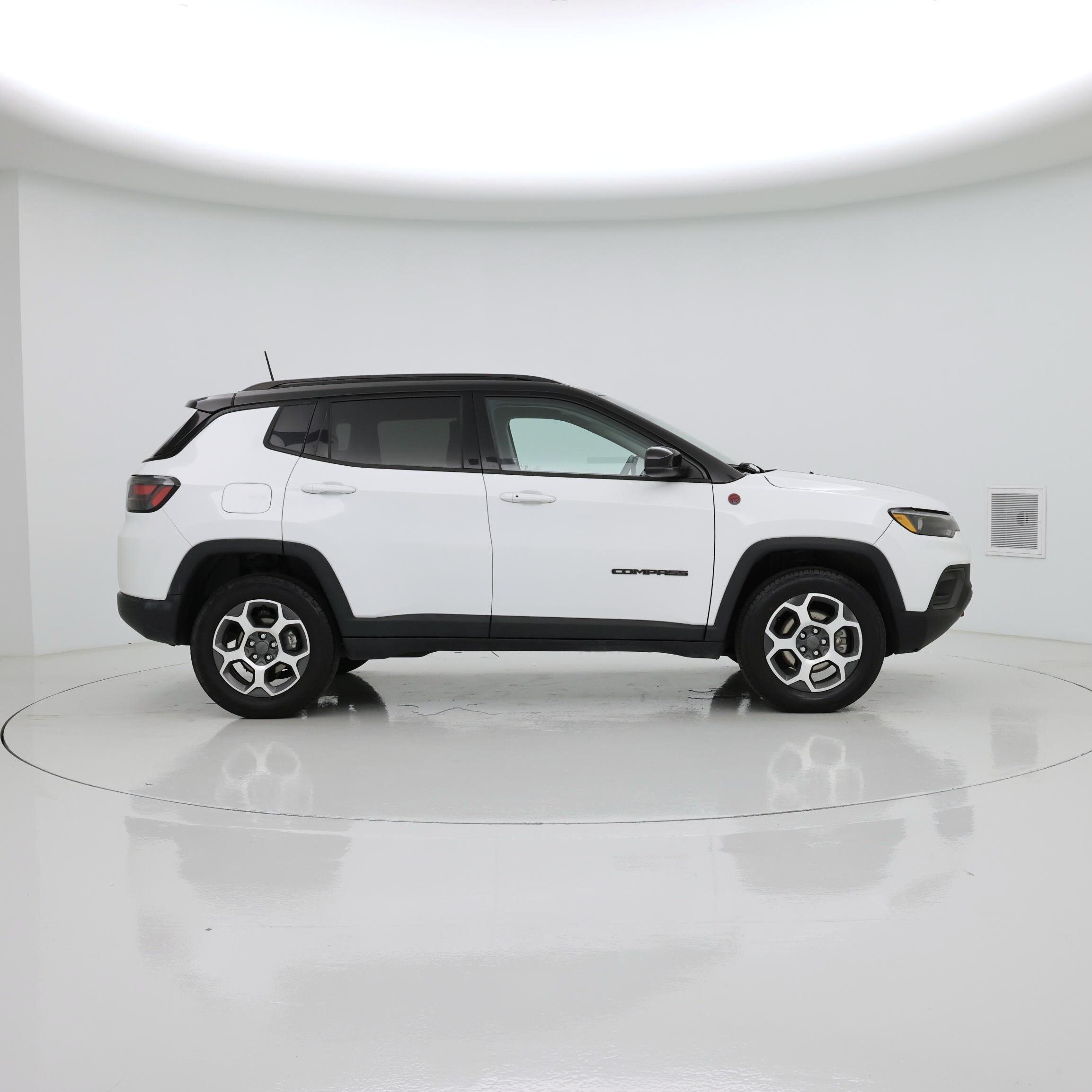 Thumbnail: 2022 Jeep Compass - 7