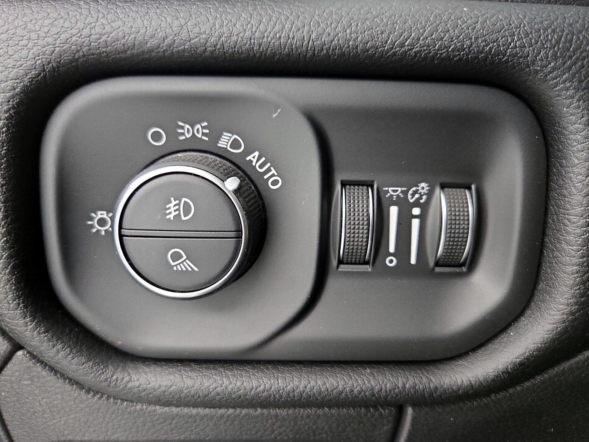 Thumbnail: 2022 RAM 1500 - 13
