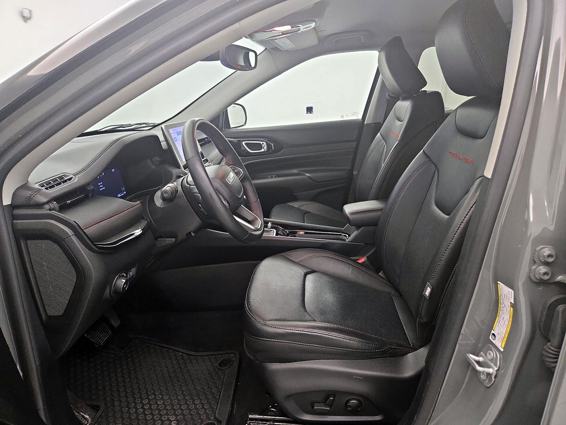 Thumbnail: 2022 Jeep Compass - 11