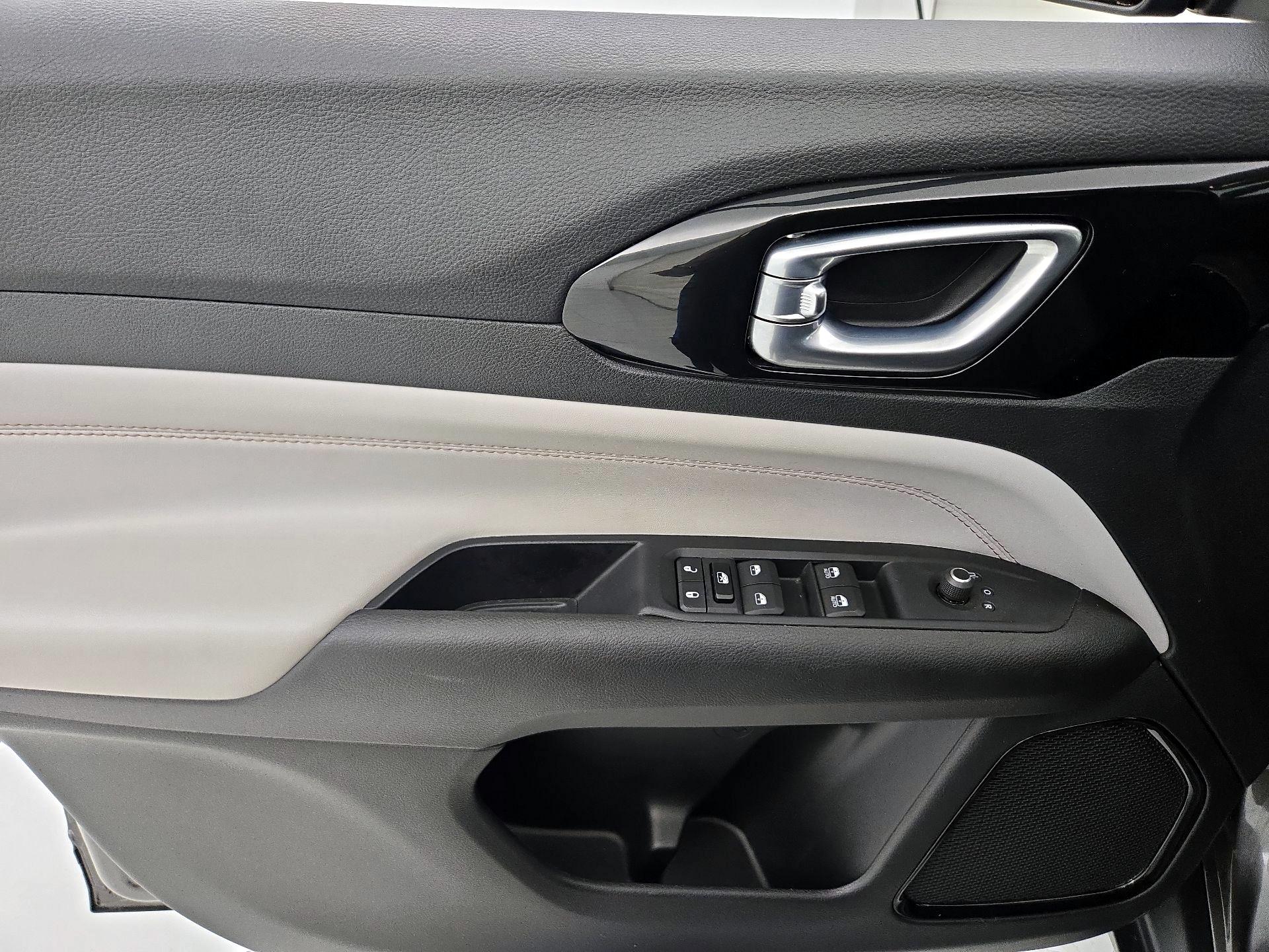 Thumbnail: 2022 Jeep Compass - 12