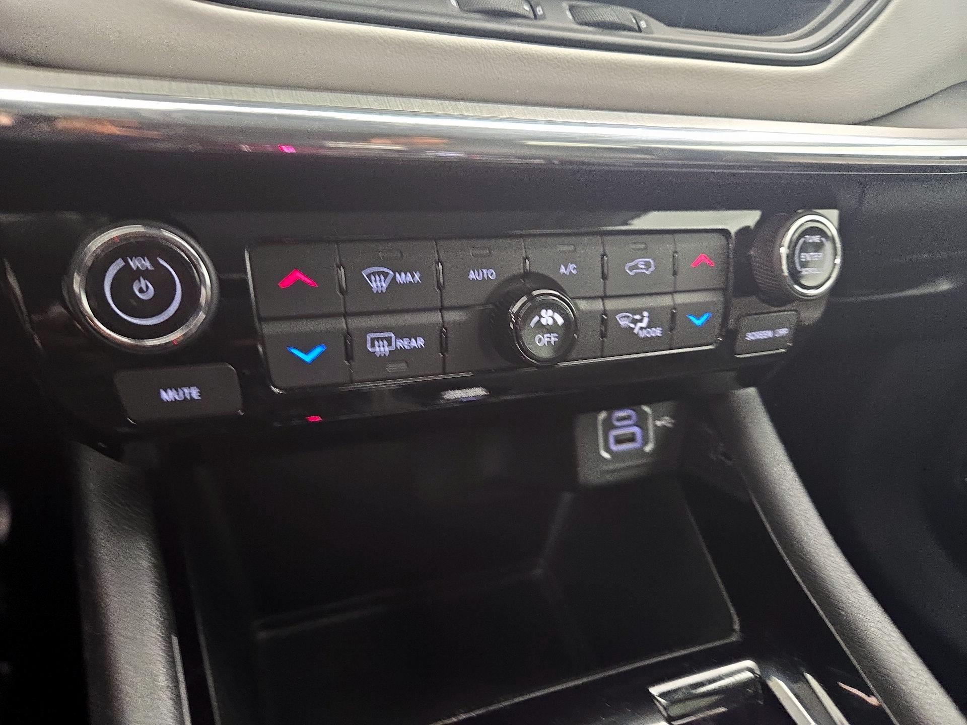 Thumbnail: 2022 Jeep Compass - 16