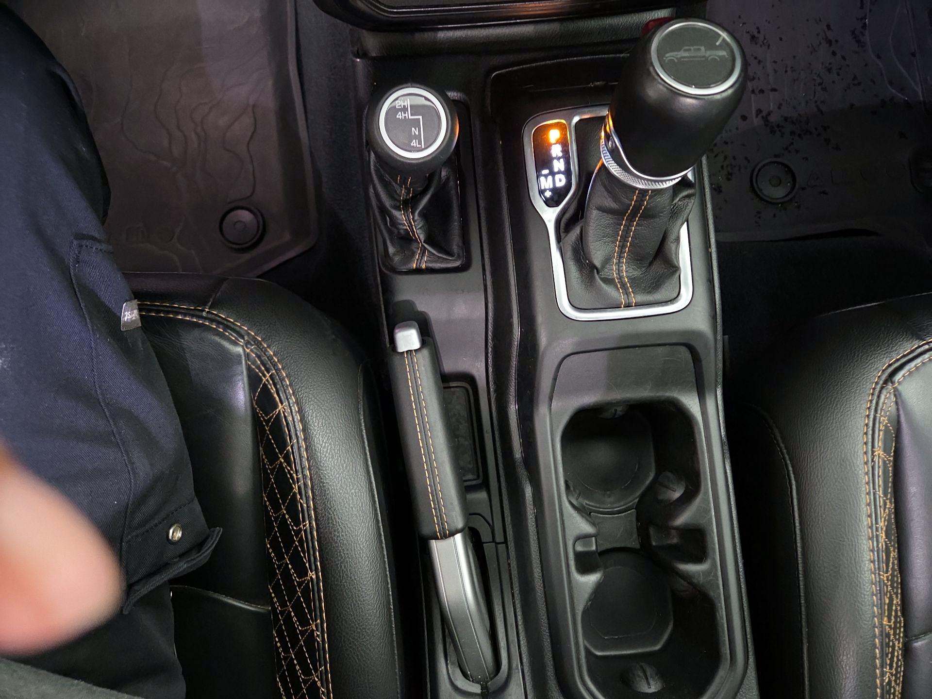 Thumbnail: 2022 Jeep Gladiator - 17