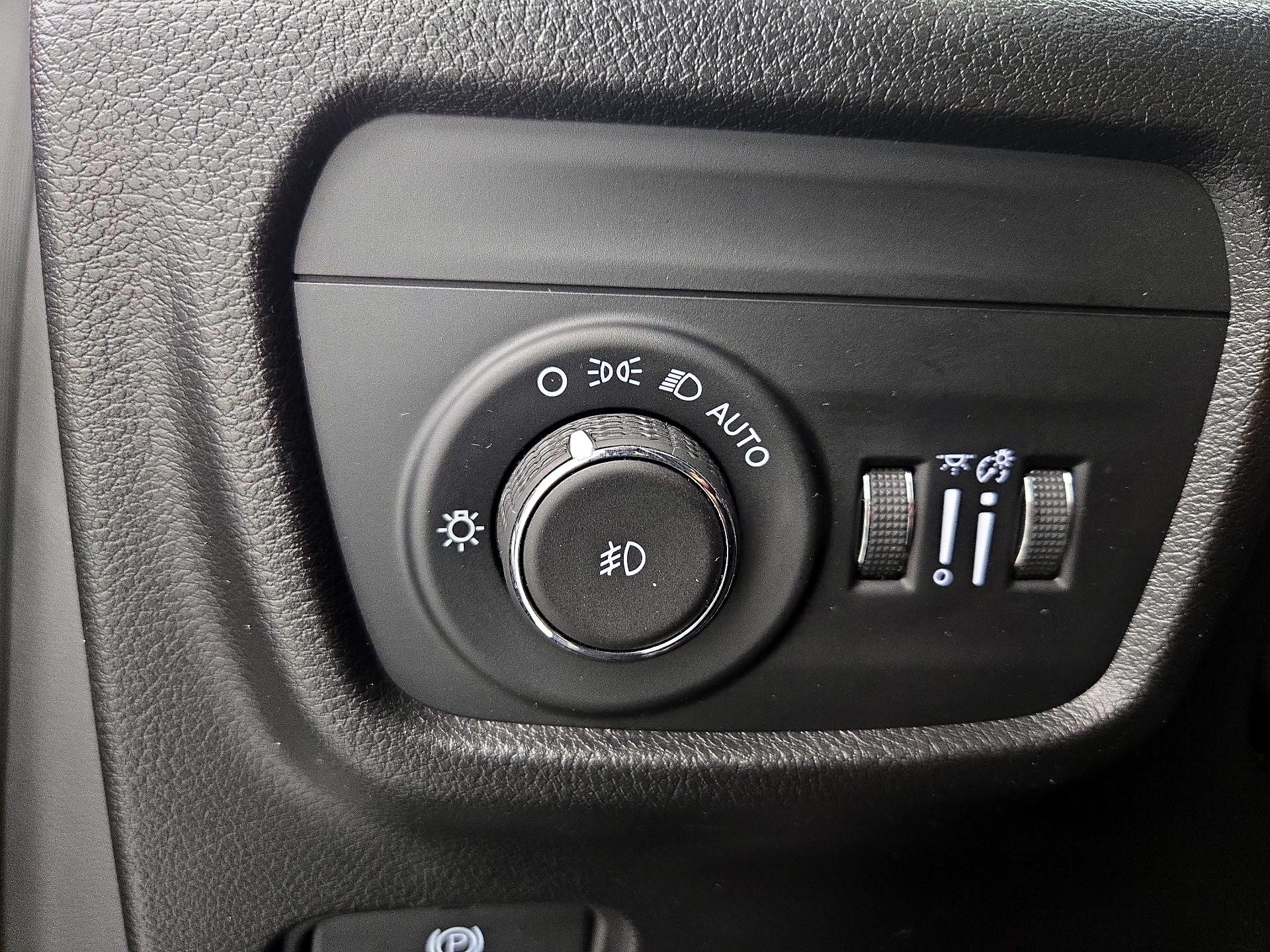 Thumbnail: 2023 Jeep Grand Cherokee - 13