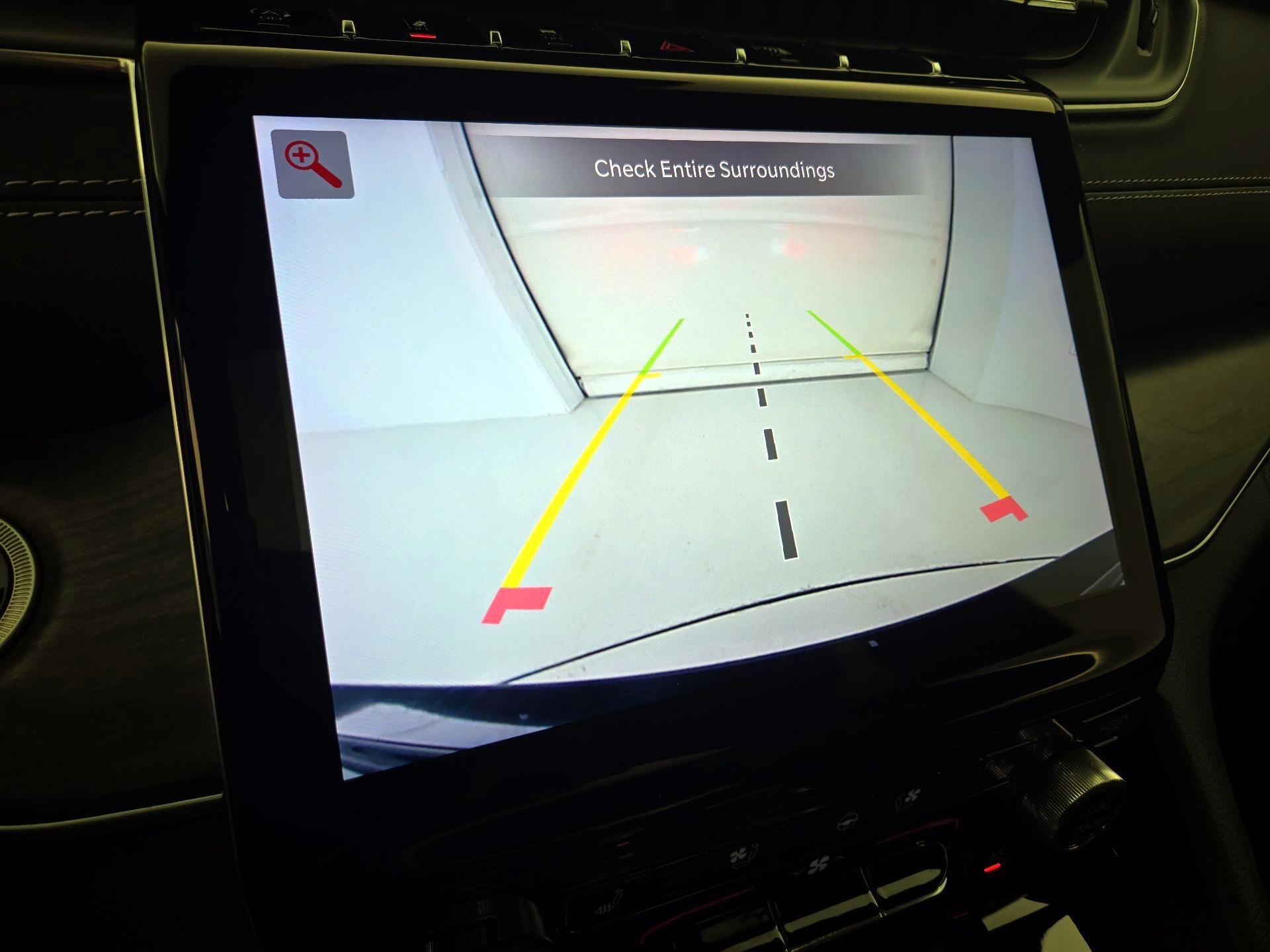 Thumbnail: 2023 Jeep Grand Cherokee - 15