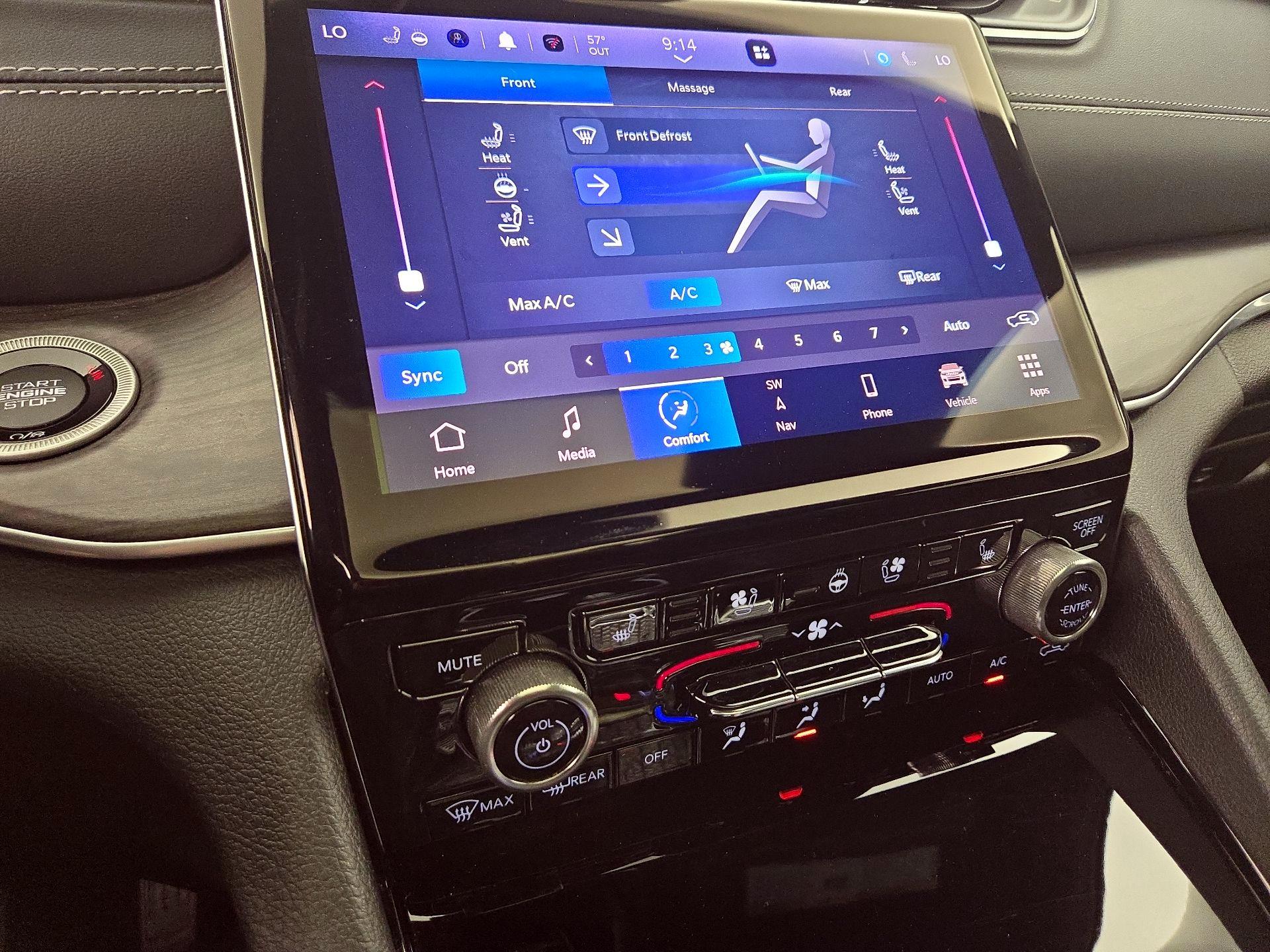 Thumbnail: 2023 Jeep Grand Cherokee - 17