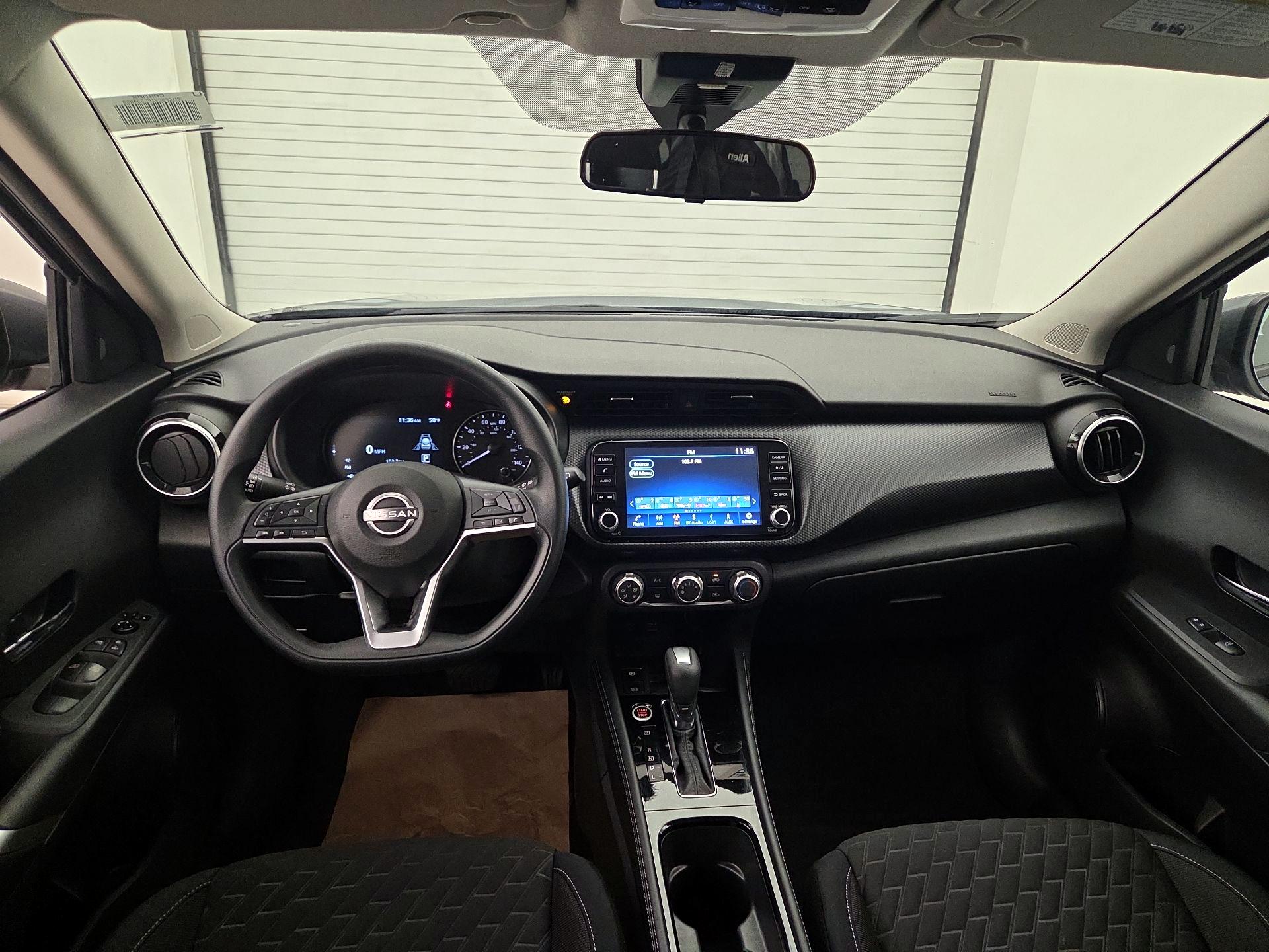 Thumbnail: 2023 Nissan Kicks - 9