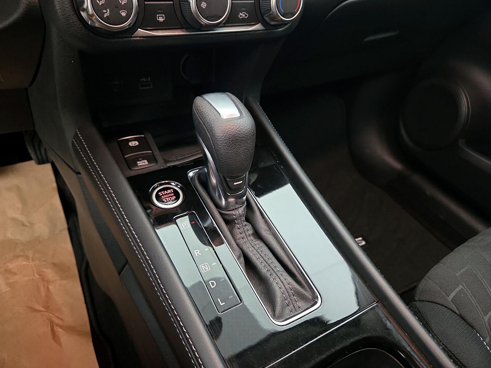 Thumbnail: 2023 Nissan Kicks - 16