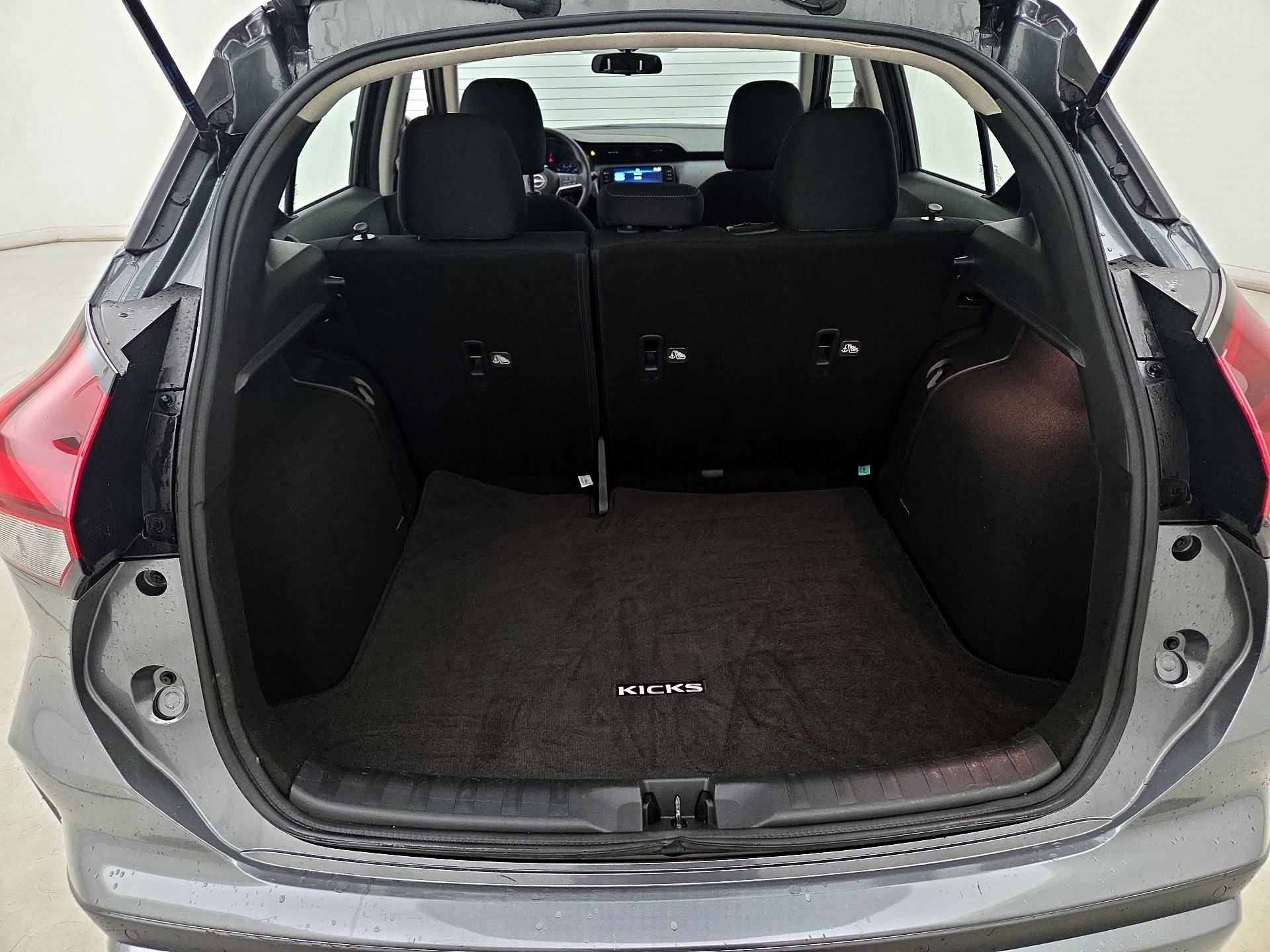 Thumbnail: 2023 Nissan Kicks - 19