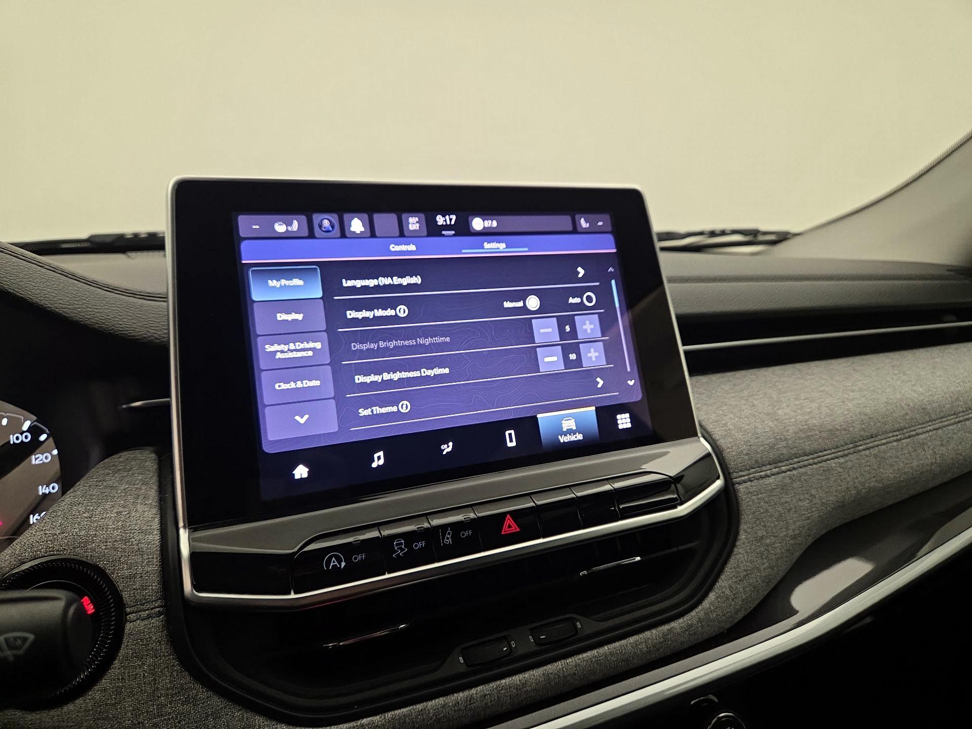 Thumbnail: 2022 Jeep Compass - 15