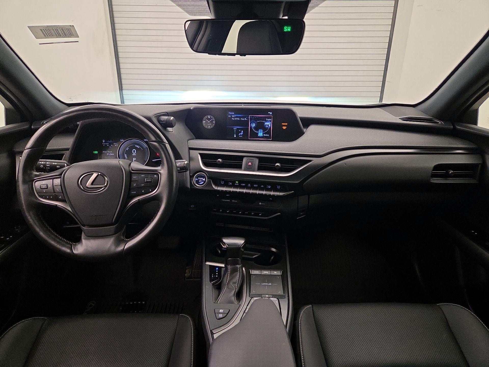 Thumbnail: 2021 Lexus UX - 9