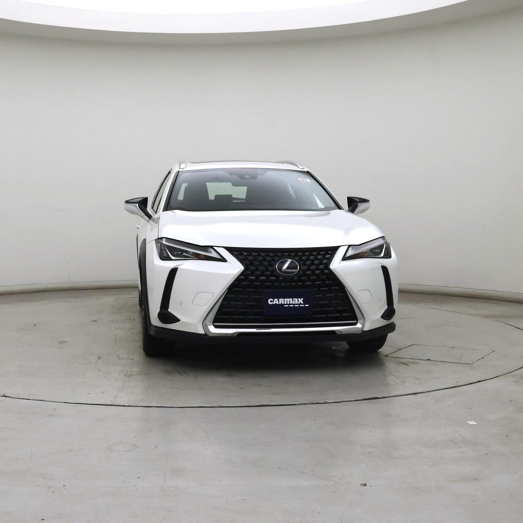 Thumbnail: 2021 Lexus UX - 5