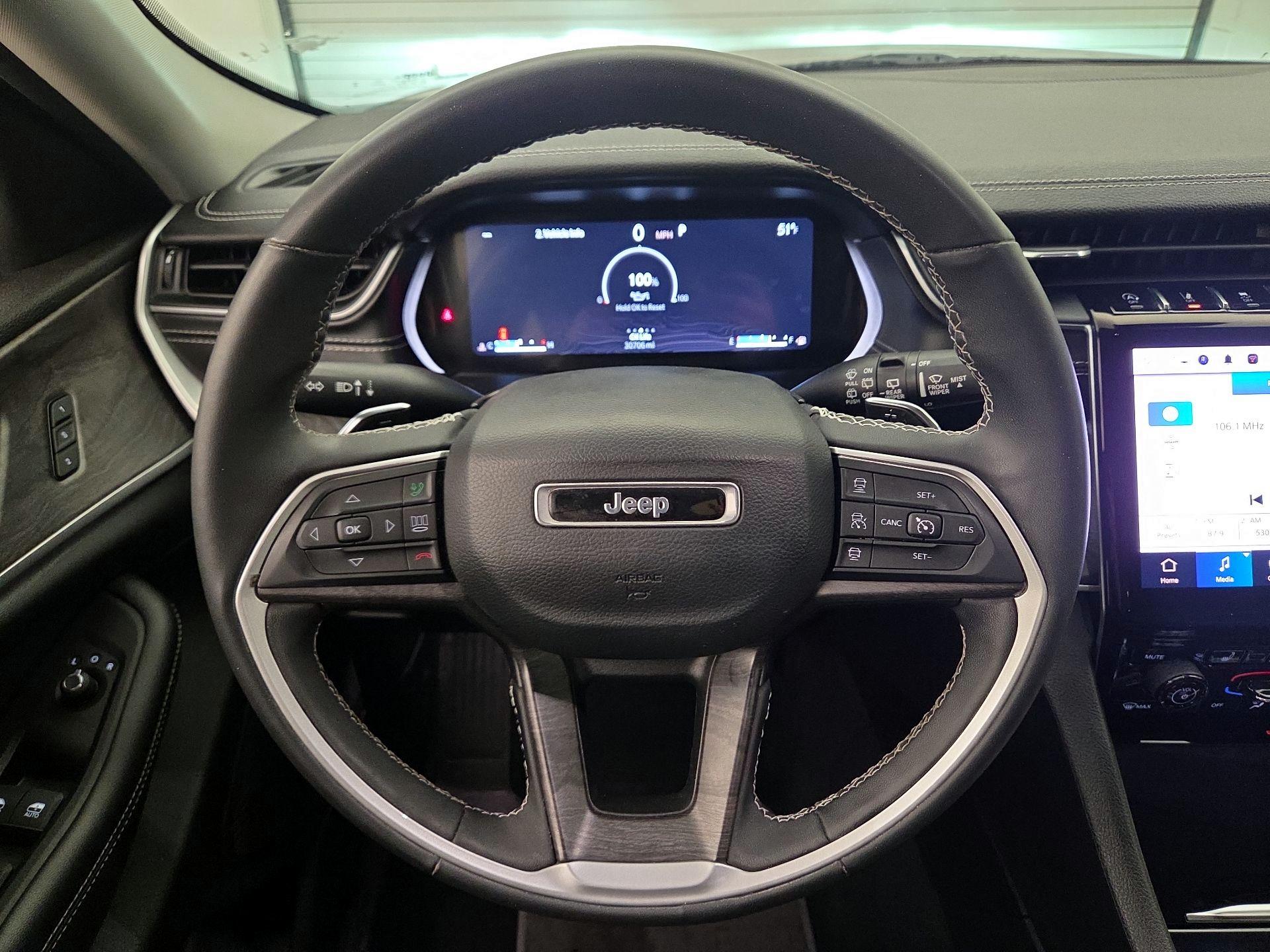 Thumbnail: 2023 Jeep Grand Cherokee - 10