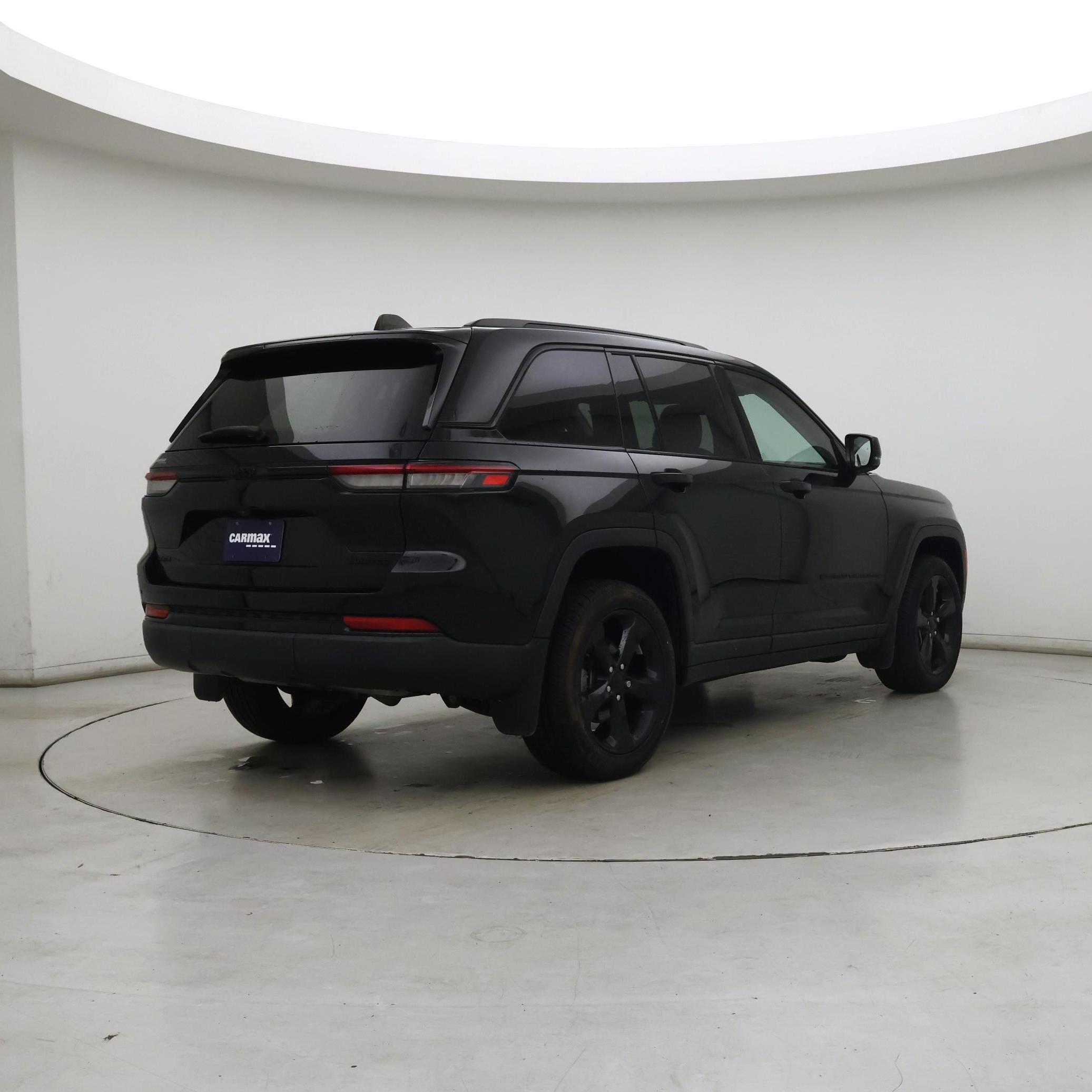 Thumbnail: 2023 Jeep Grand Cherokee - 8